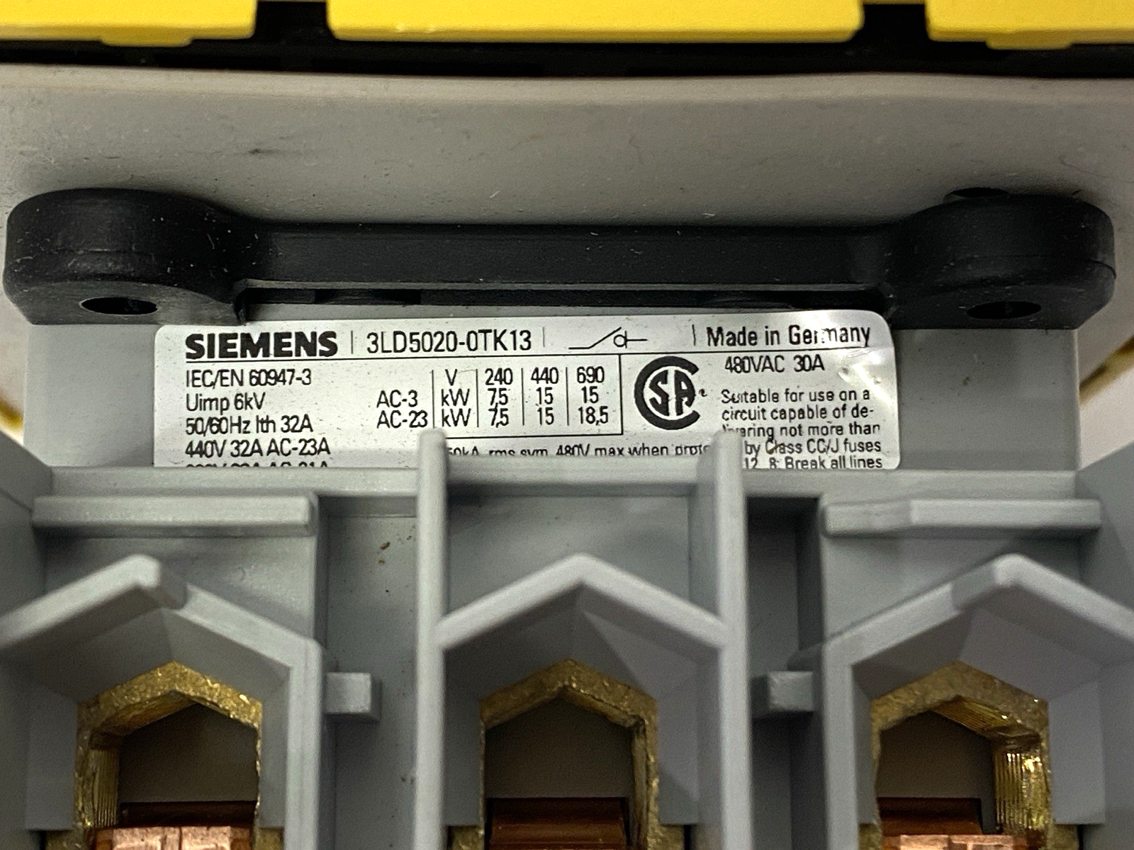 Siemens 3LD5020-0TK13 Molded Case Disconnect Switch MISSING TERMINAL COVER - Maverick Industrial Sales