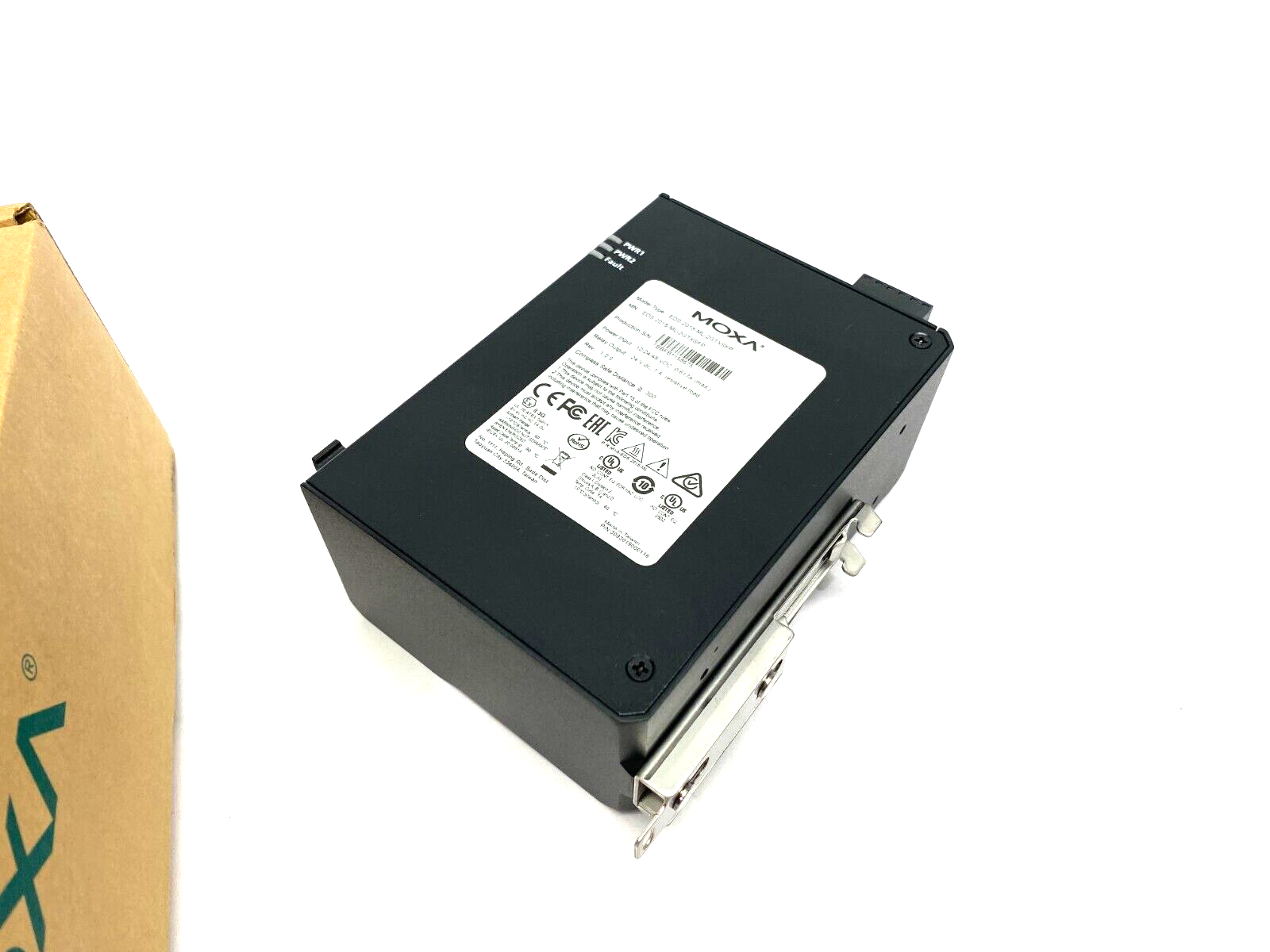 Moxa EDS-2018-ML-2GTXSFP Unmanaged Gigabit Ethernet Switch 18-Port V1.0.0 - Maverick Industrial Sales