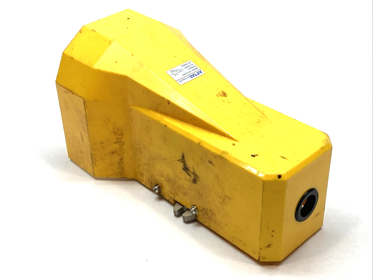 AirTAC 4F210-08F Pneumatic Foot Pedal Valve 0-1.0MPa - Maverick Industrial Sales