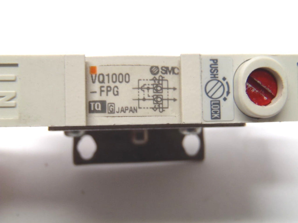 SMC VQ1000-FPG Perfect Check Block Valve Pneumatic 4mm Fittings