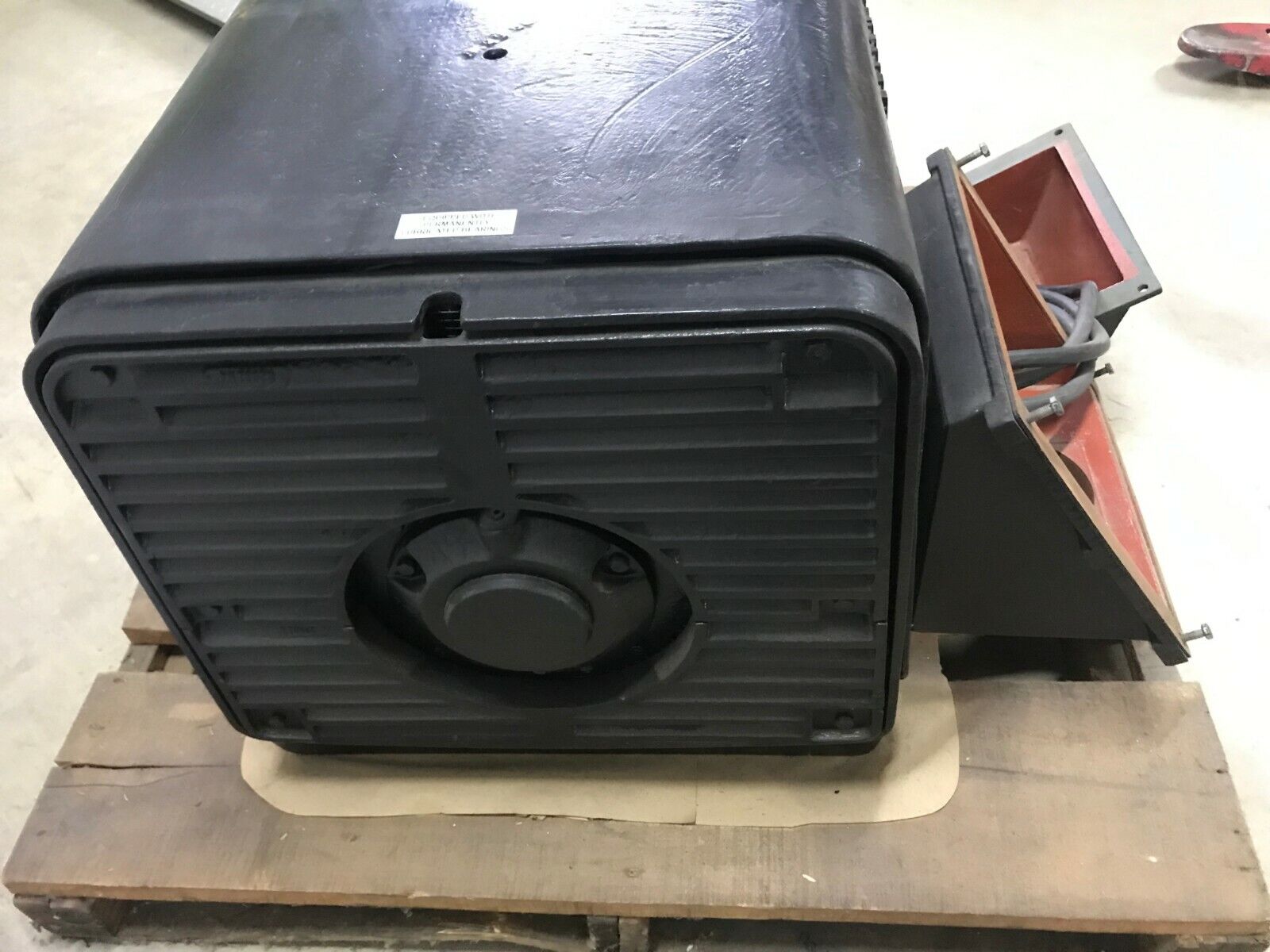 Reliance Industrial Electric Motor, 350 HP, 1776 RPM, 575V 318A 5005S Frame - Maverick Industrial Sales