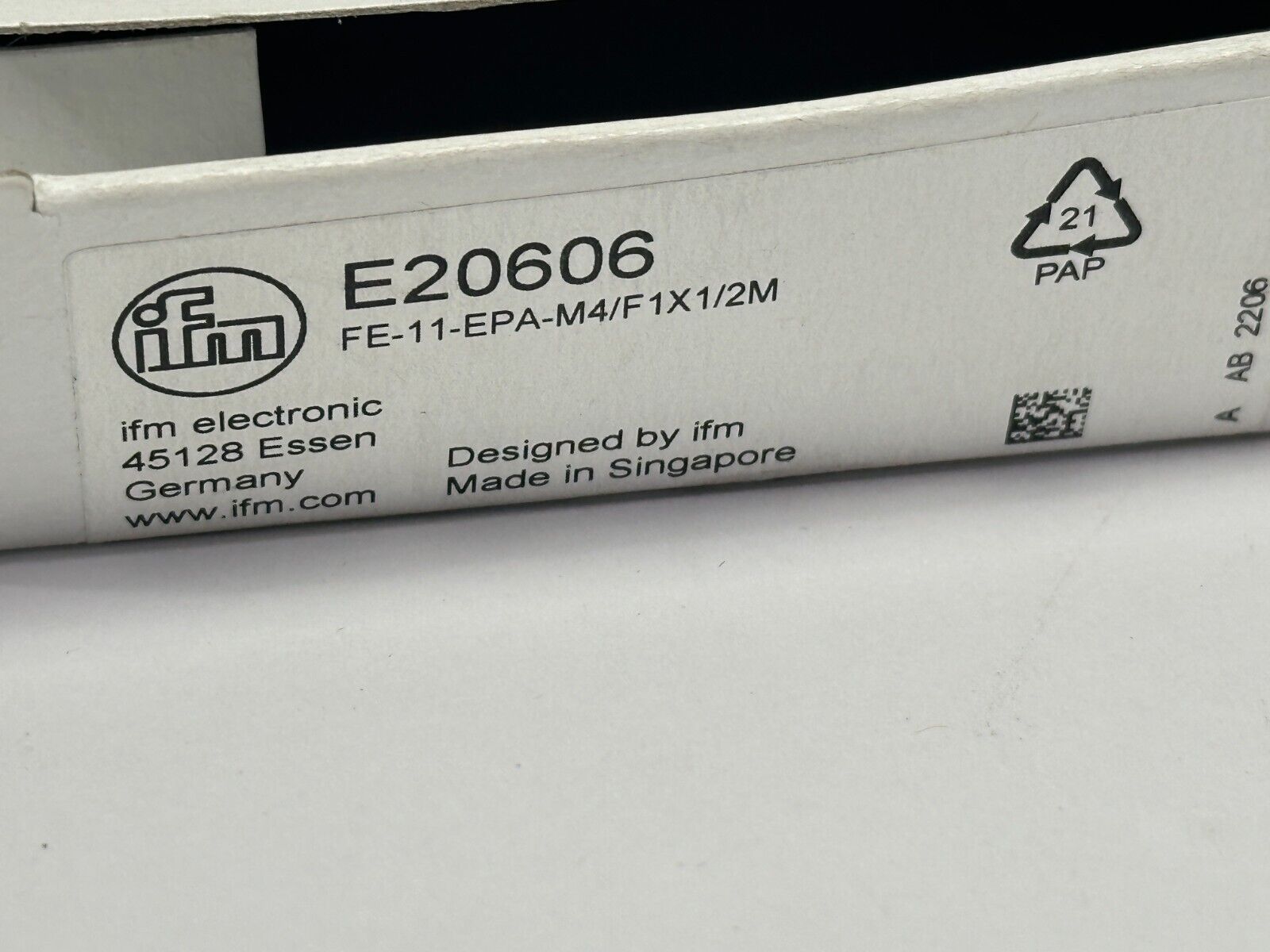 IFM E20606 Fiber Optic Through Beam Sensor FE-11-EPA-M4/F1X1/2M - Maverick Industrial Sales