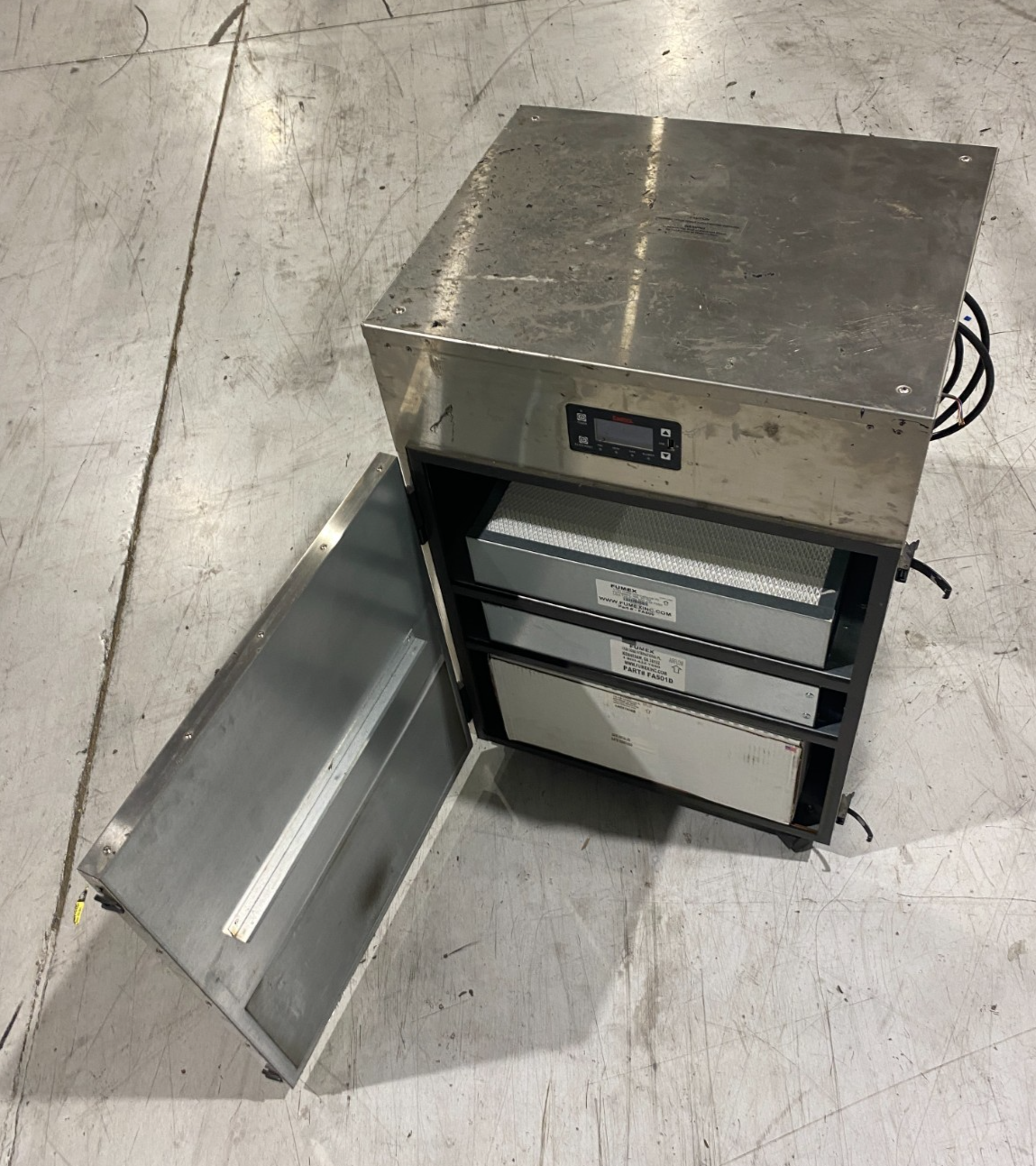 Fumex GS3-500 Air Filtration Fume Extractor Unit MORE OUTSIDE WEAR - Maverick Industrial Sales