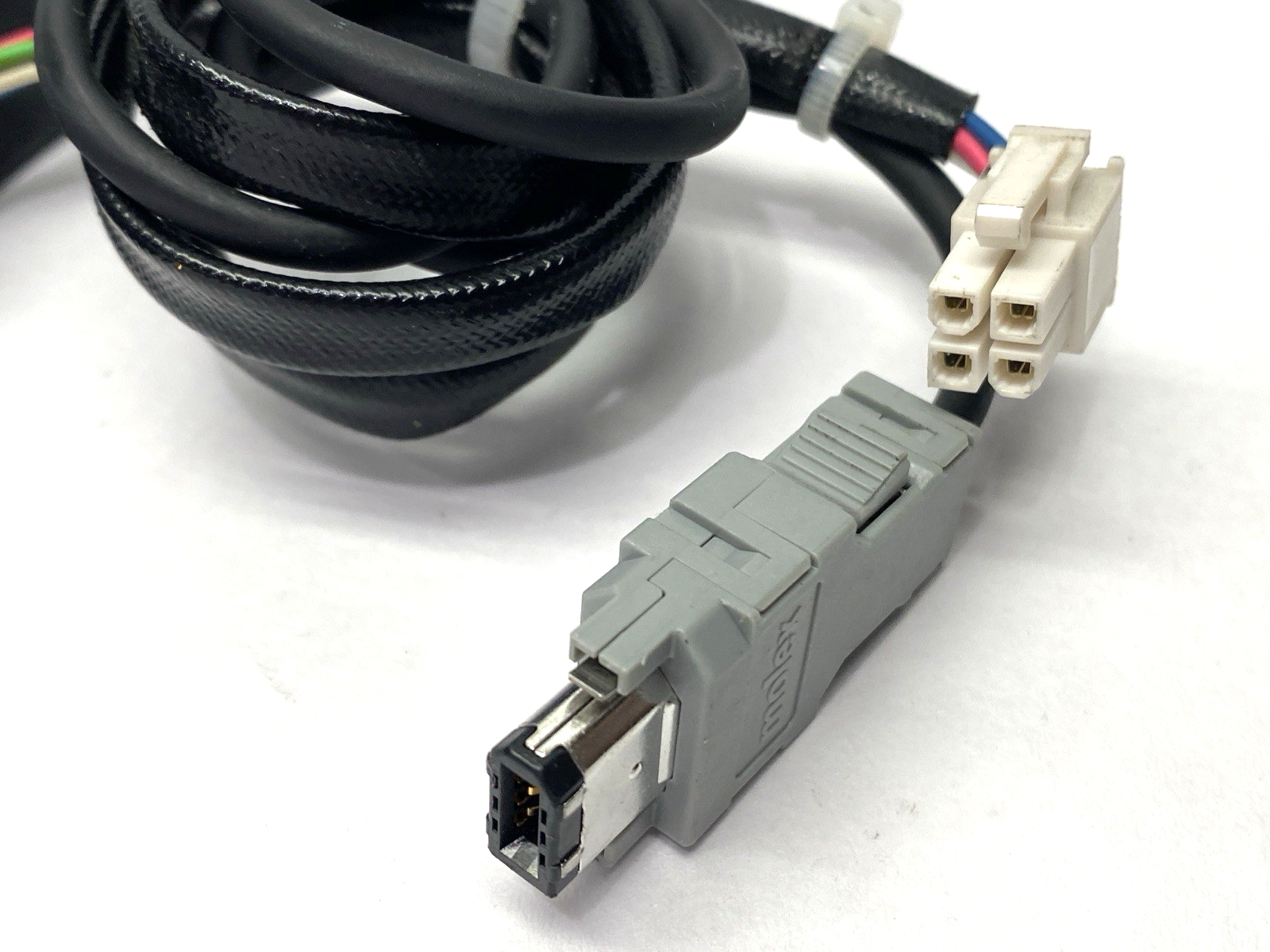 Yaskawa SGMMJ-A3E2A-FJ22 Servo Motor 48V 30W - Used - Maverick Industrial Sales