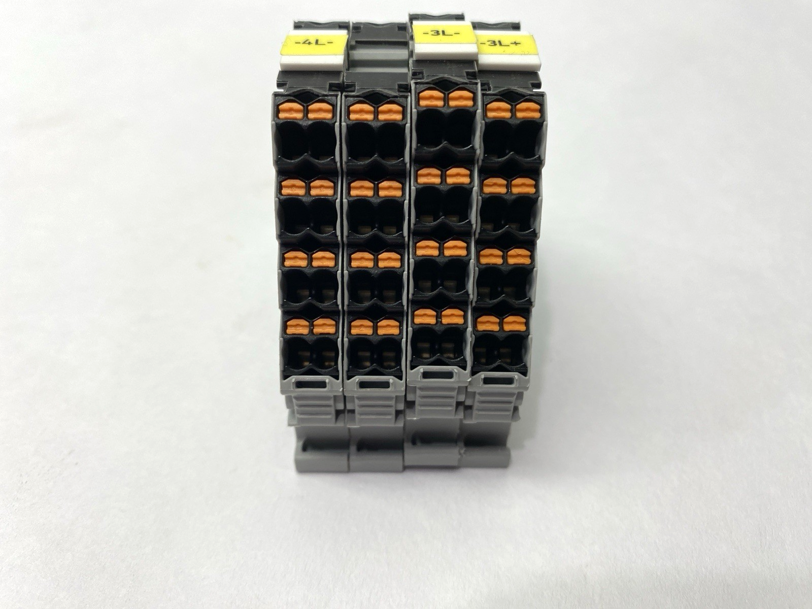 PTRV 4-PV /BK | Phoenix Contact Potential Distribution Terminal 3270125 LOT OF 4- Used - Maverick Industrial Sales