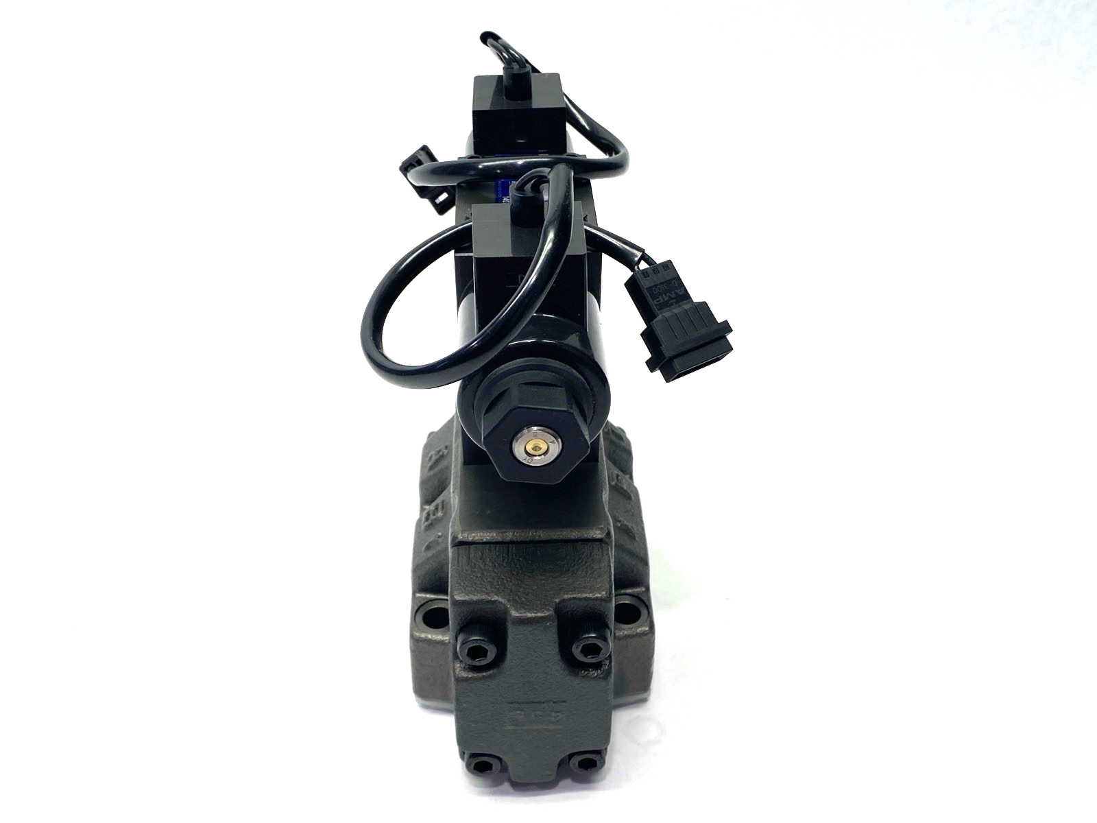 DSHG-04-3C40-D24-5262 | Yuken Hydraulic Directional Solenoid Valve 31.5MPa 4570PSI - New – Open box - Maverick Industrial Sales