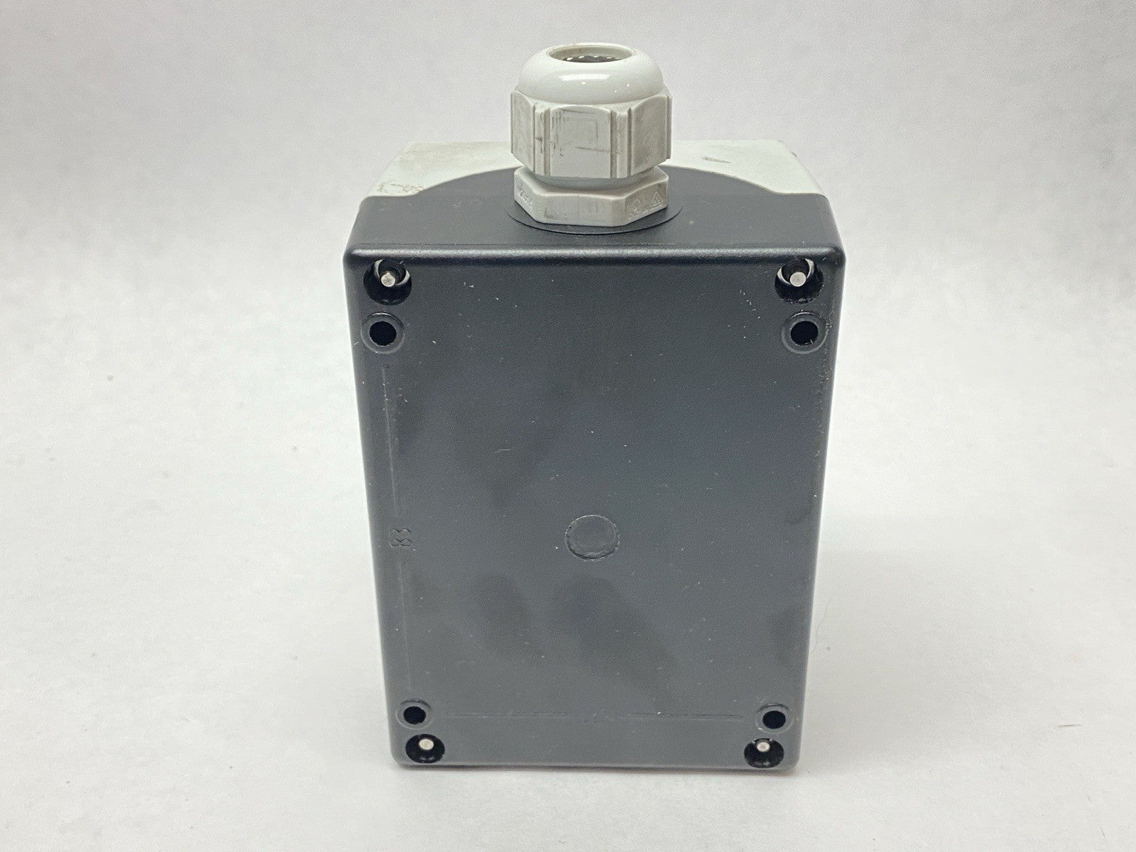 3SU1802-0AA00-0AB1 | Siemens Pushbutton Enclosure Assembly w/ White Illuminated - Used - Maverick Industrial Sales