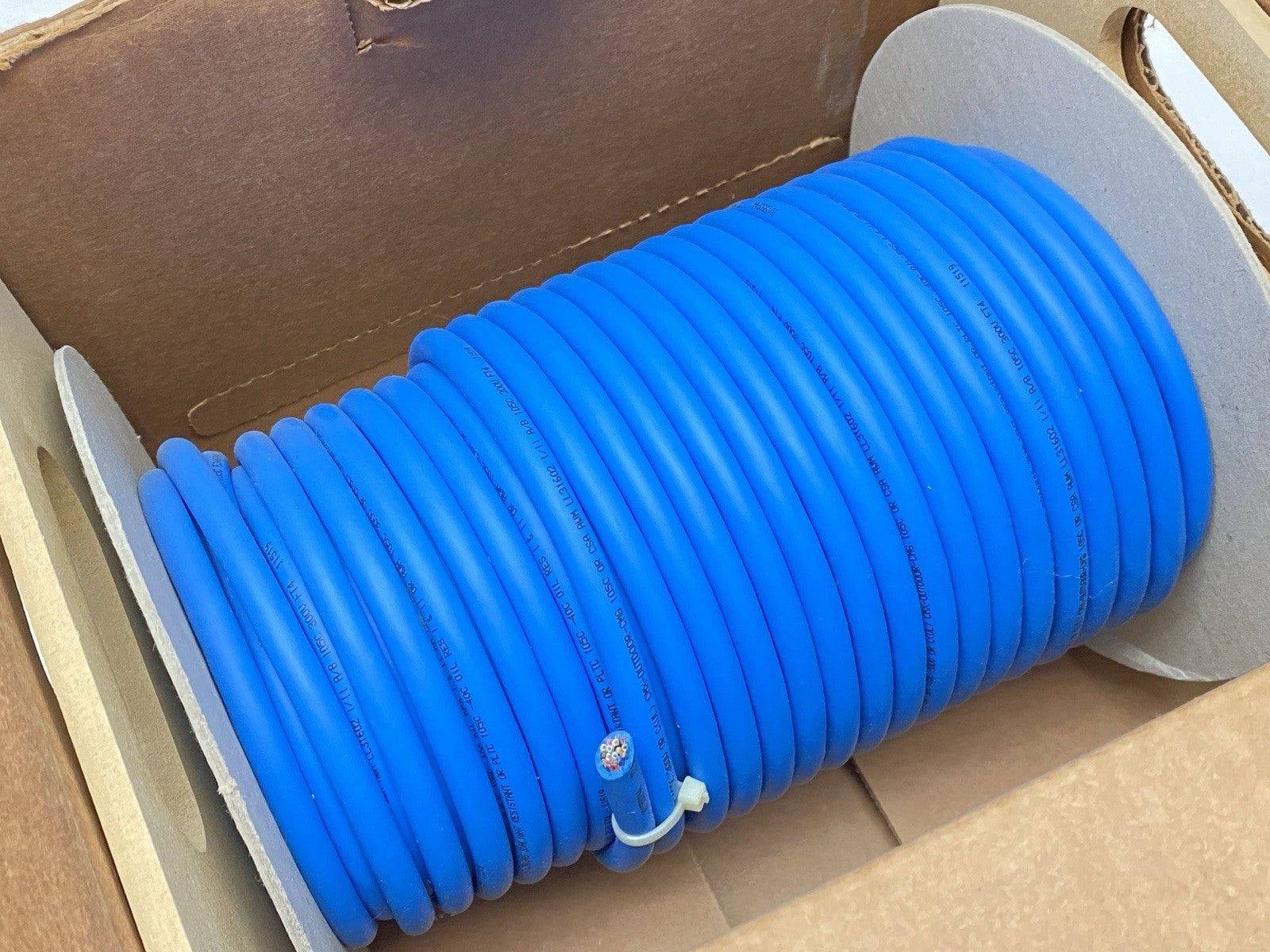BLU,PVC,16X22,ITC | Turck Instrumentation Tray Cable 16X22AWG 30m Spool RF50744 - New - Maverick Industrial Sales