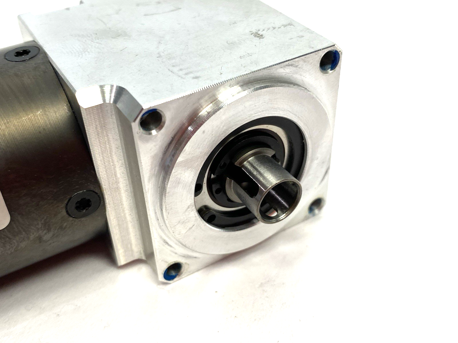 Neugart 100266186 Right Angle Gearbox WPLE040-064-SSSB3AA-Y8 - Maverick Industrial Sales