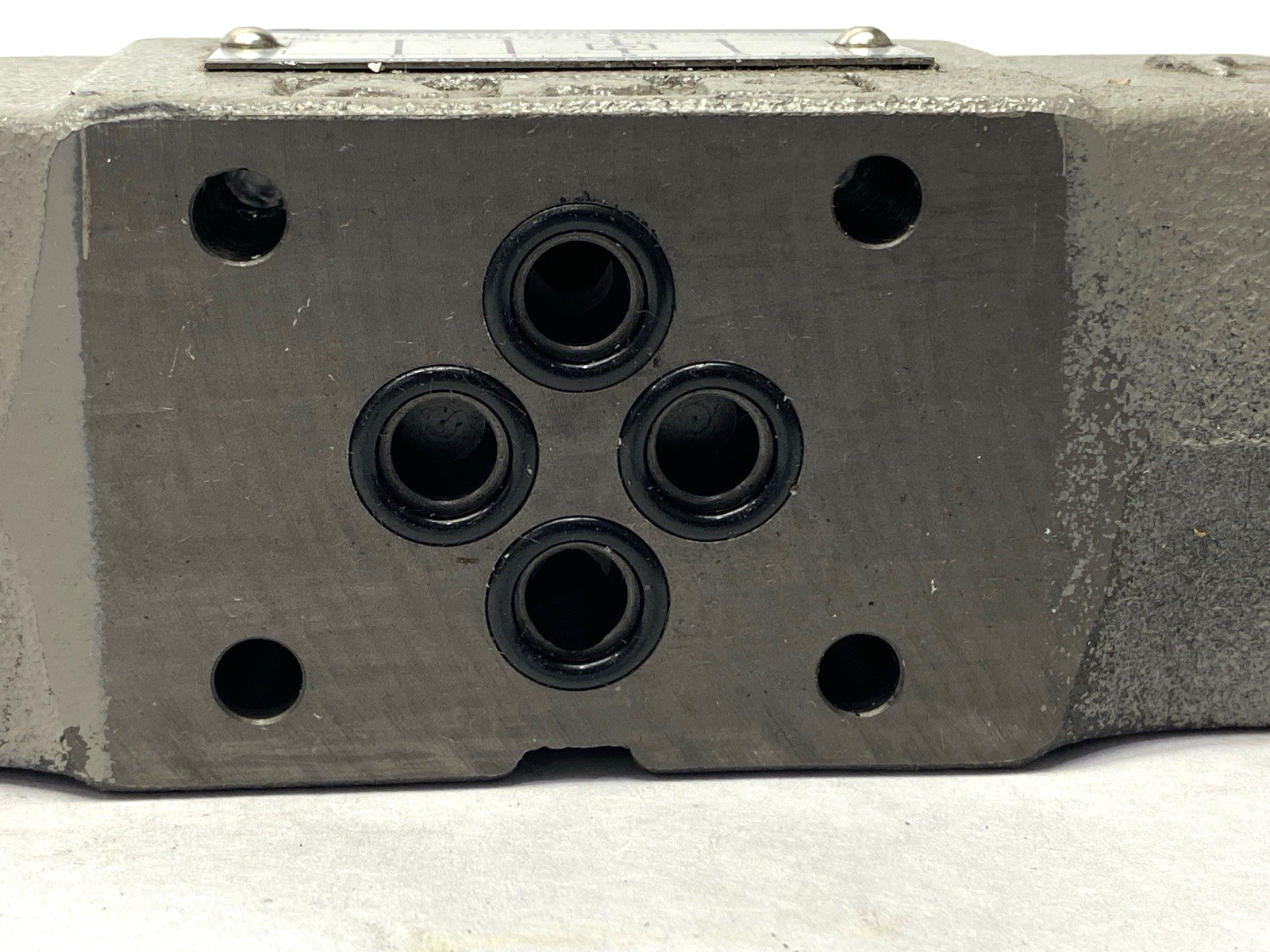 Yuken MPB-01-4-4001 Pilot Operated Check Modular Valve 1/4" - Maverick Industrial Sales