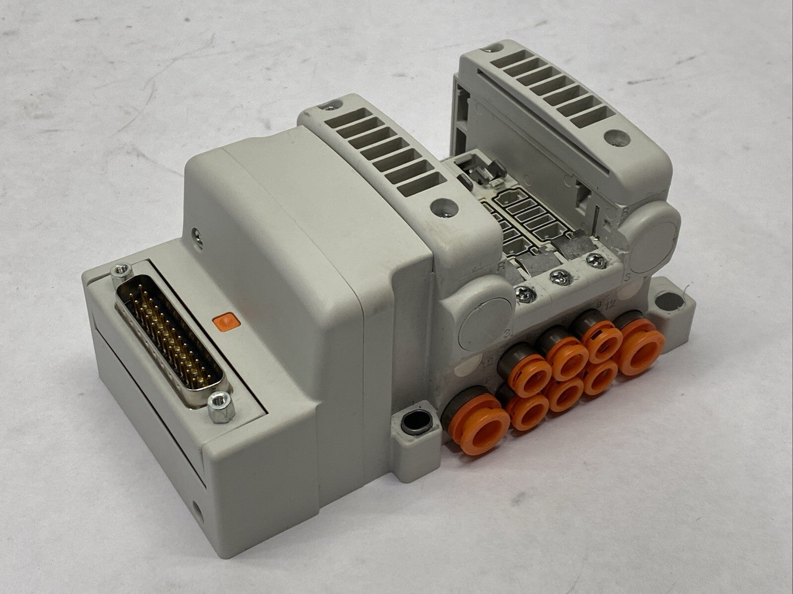 SMC VV5QC11-03N7FD0-S Plug-In Pneumatic Manifold Base 3-Station - Maverick Industrial Sales