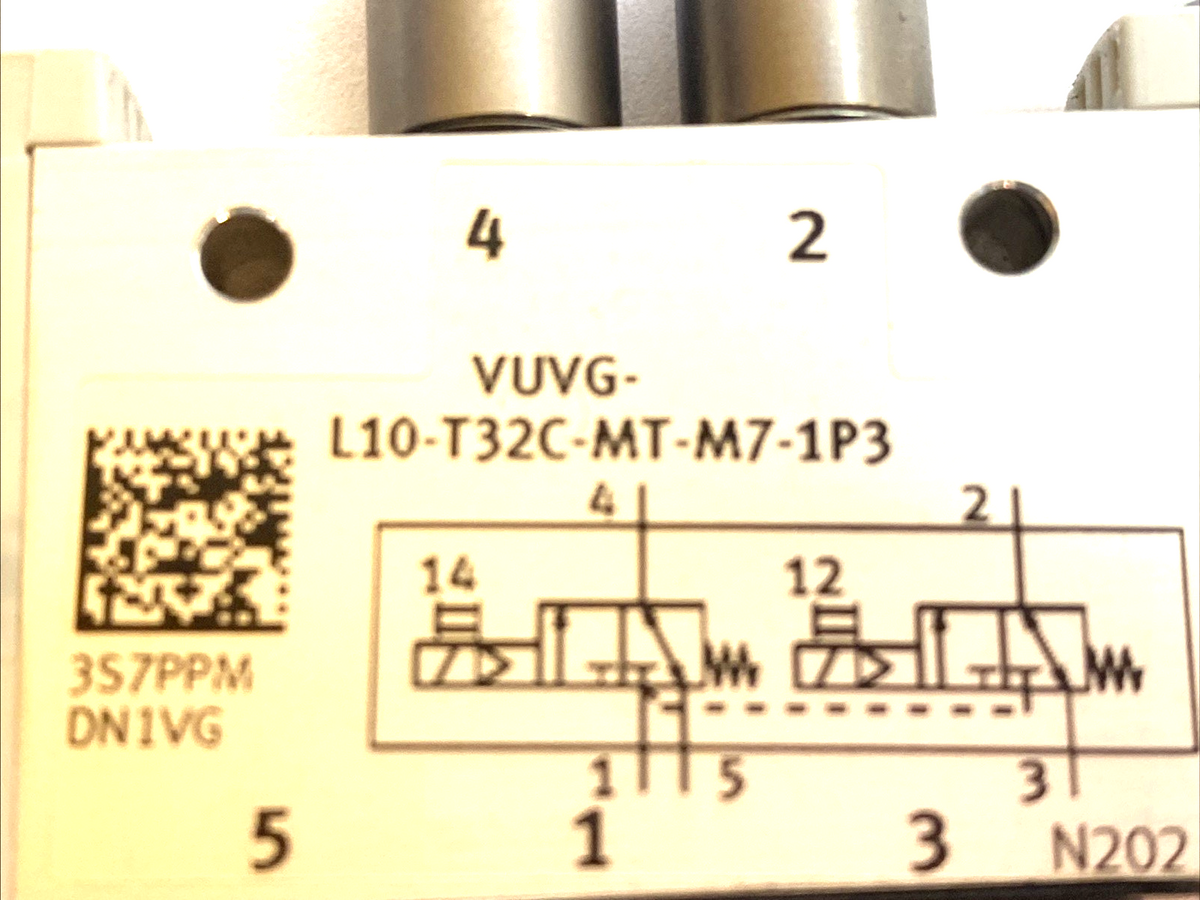 VUVG-L10-T32C-MT-M7-1P3 | Festo Solenoid Valve Closed 24V 574356 No Right Sub Base - Used - Maverick Industrial Sales