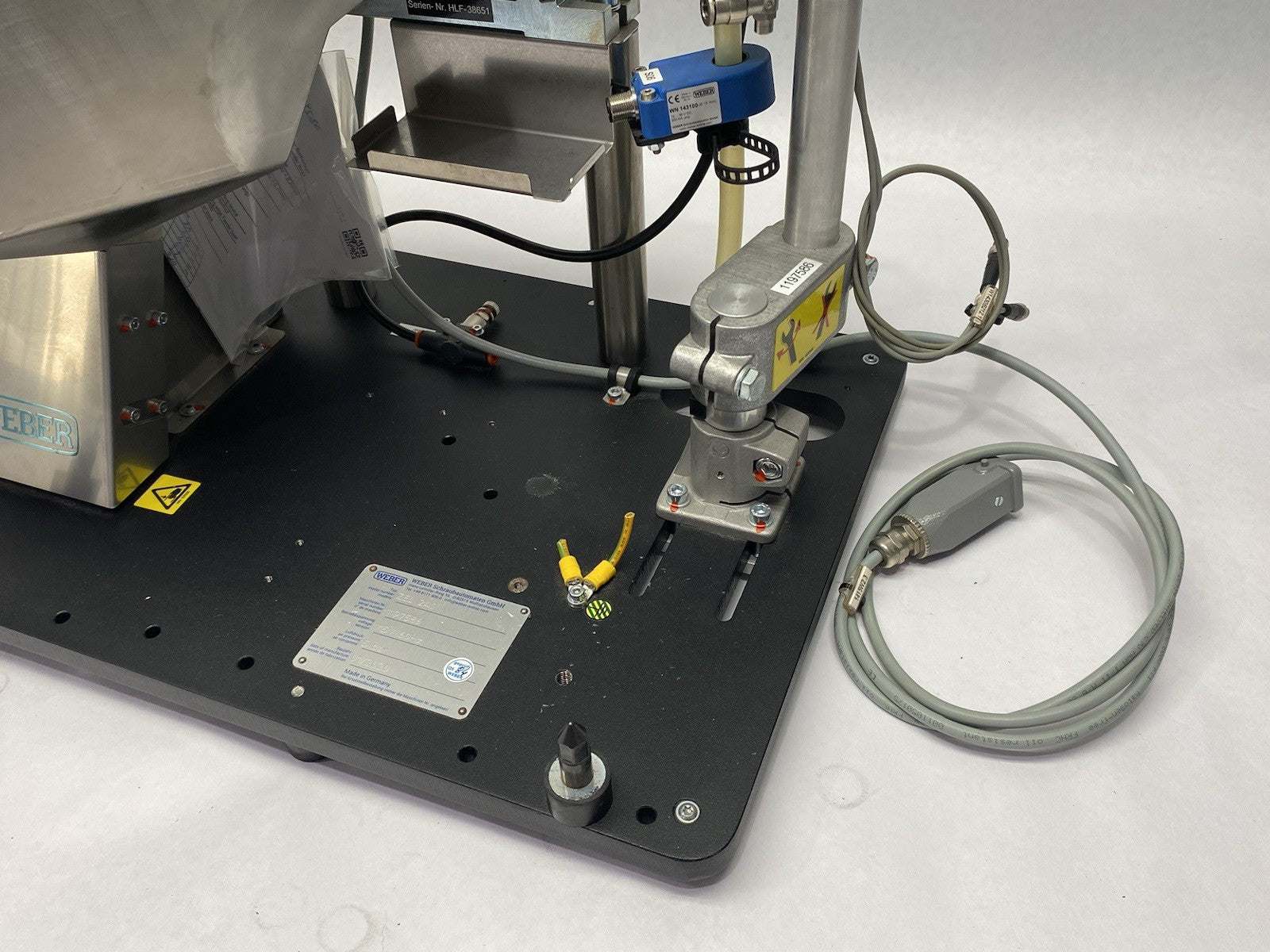 Weber ZEL 240 Gentle Vibratory Step Feeder System, Very Low Noise Emissions - Maverick Industrial Sales