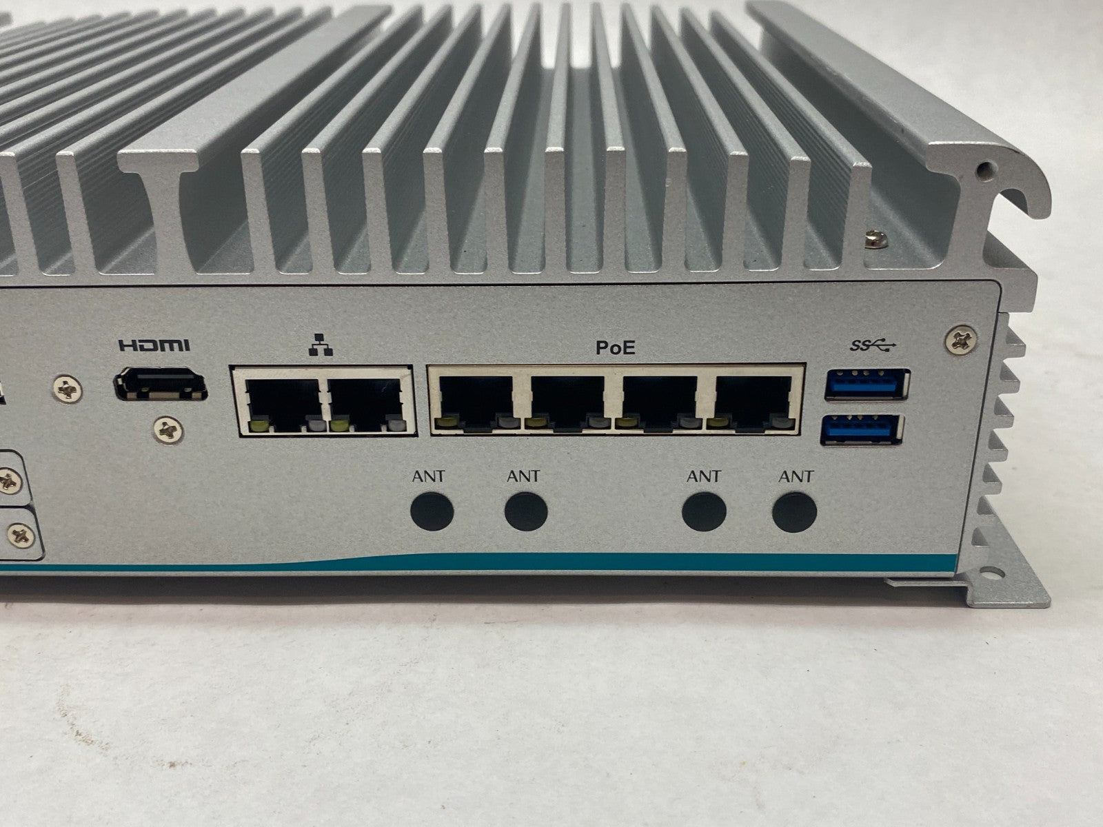 Axiomtek eBOX671-521-FL-DC-4PoE Fanless Embedded System w/ Intel® Core™ i5-8500T - Maverick Industrial Sales