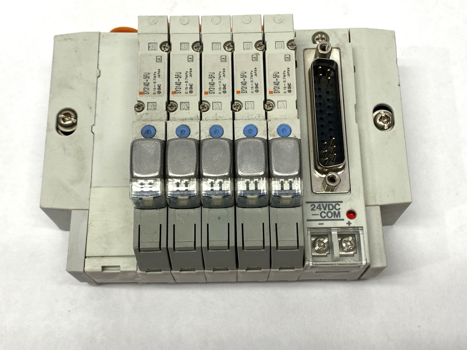 SS5Y3-45NFD-05U-N7 | SMC Pneumatic Manifold Assembly 5 Stations 1/4" Ports 24VDC - Used - Maverick Industrial Sales