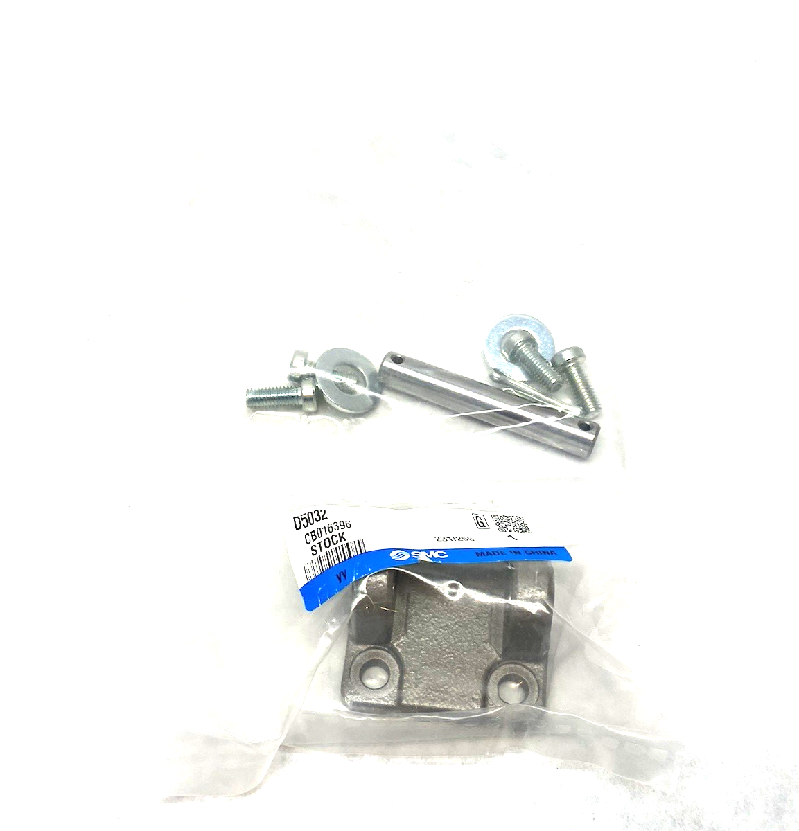 D5032 | SMC Double Rear Clevis, Mounting Accessory C95/C96 Tie-Rod - New - Maverick Industrial Sales
