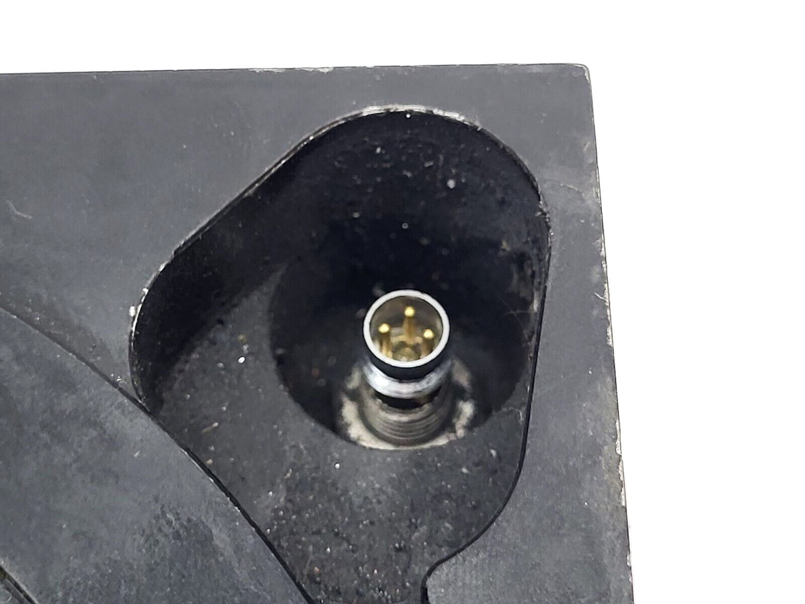 ATI Industrial Automation QC201-M Tool Changer - Maverick Industrial Sales