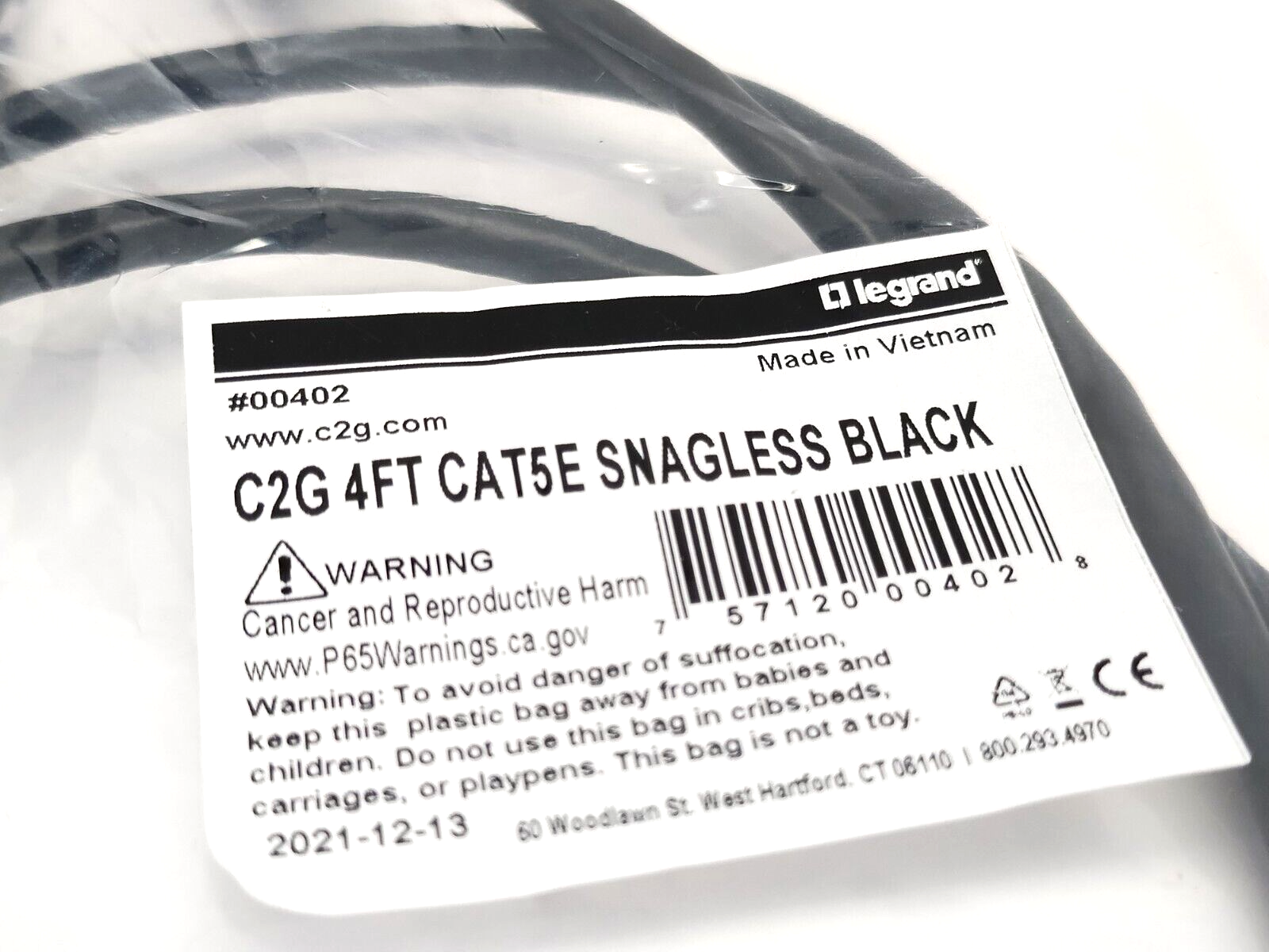 C2G 00402 CAT5E Snagless UTP RJ45 Network Patch Cable 4FT, Black, LOT OF 2 - Maverick Industrial Sales