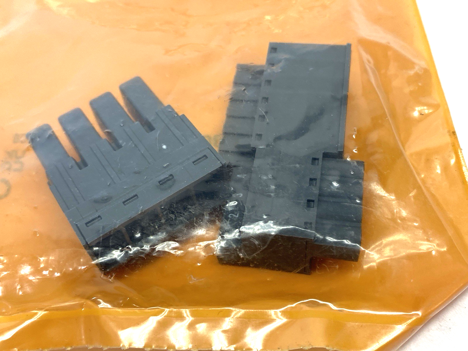 8BZ0C032000.002-1A | B&R Rev. C0 Terminal Block Set Screw Clamp - New - Maverick Industrial Sales