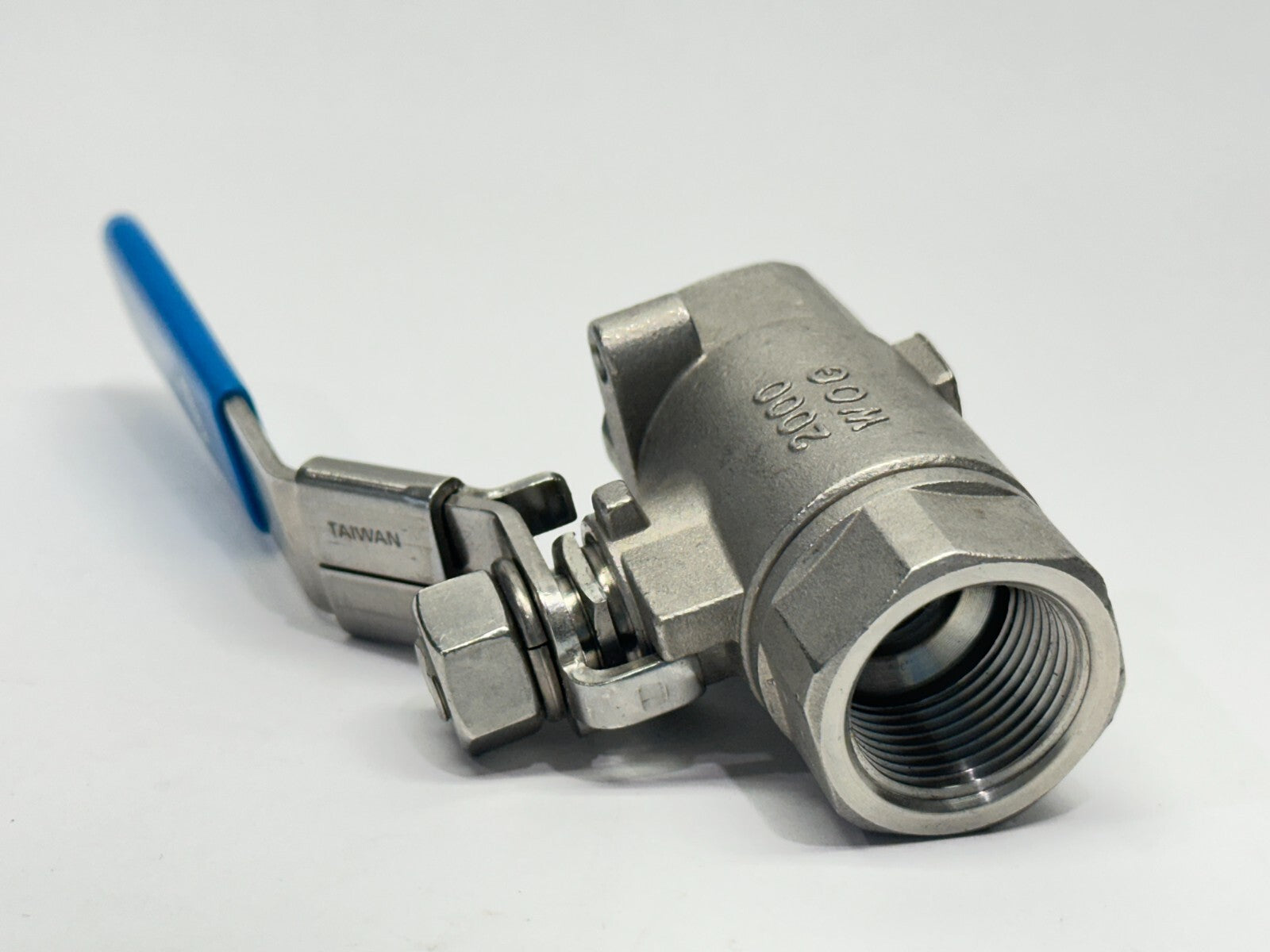 Quality 2000 WOG 3/4" 316 Ball Valve - Maverick Industrial Sales