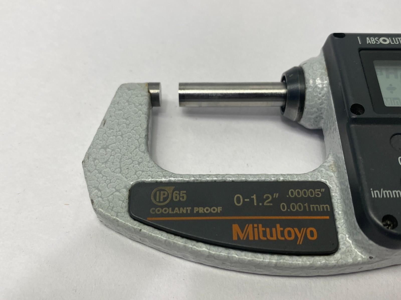 Mitutoyo 293-676-20 ABSOLUTE Digimatic Micrometer IP65 0-1.2"/30.48mm WITH CASE - Maverick Industrial Sales