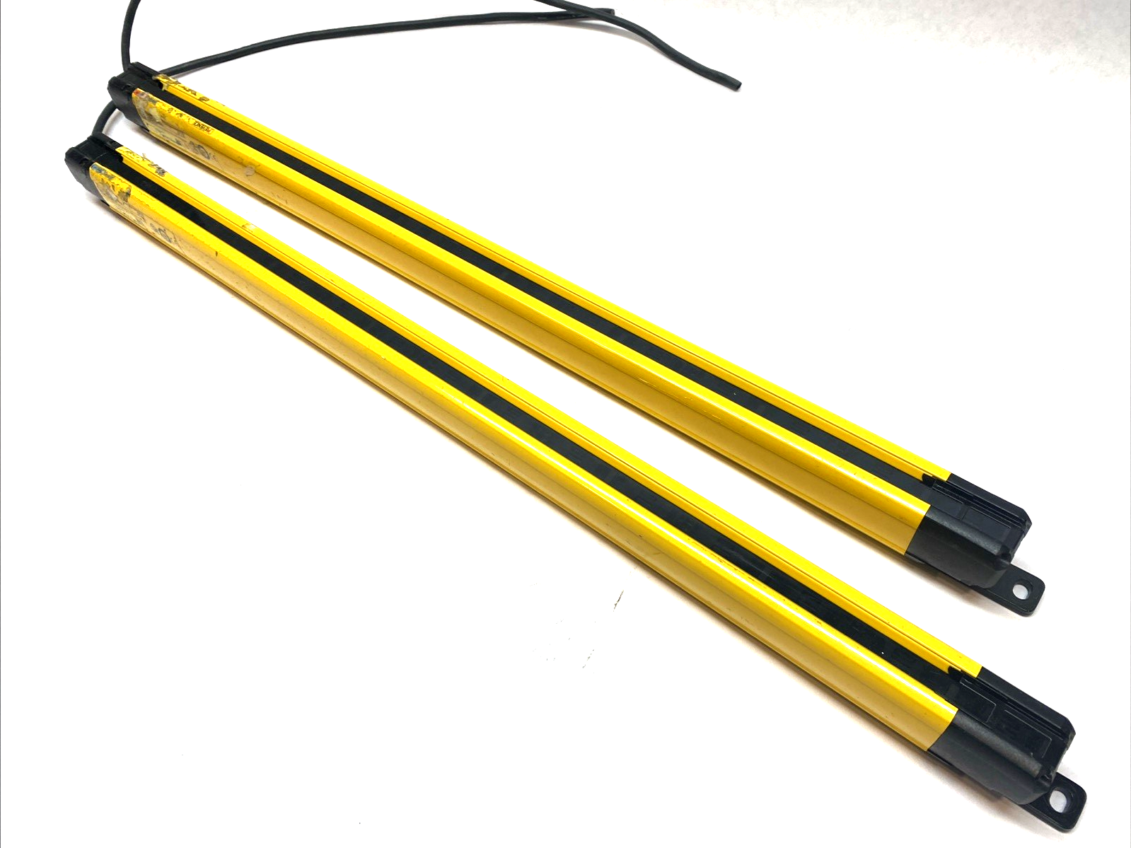 Keyence GL-R32H-R/T Safety Light Curtain TX/RX 24VDC - Maverick Industrial Sales