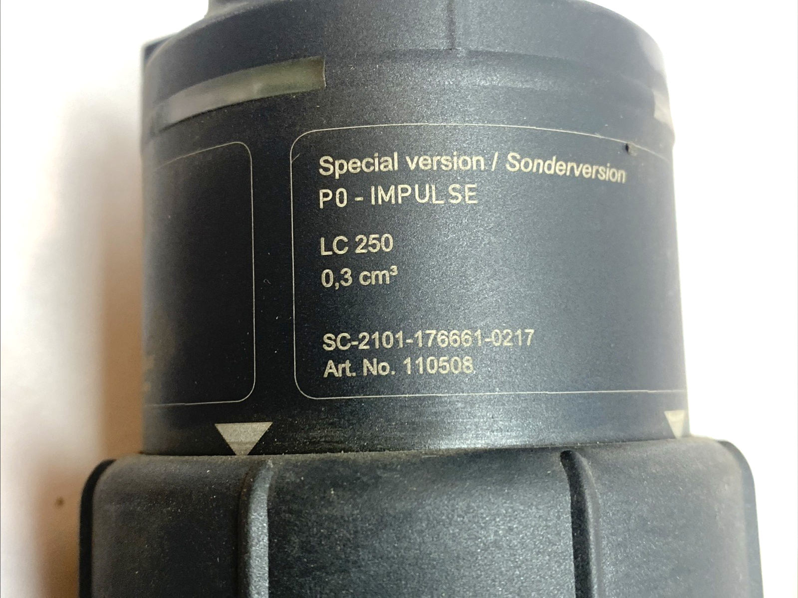 47332027