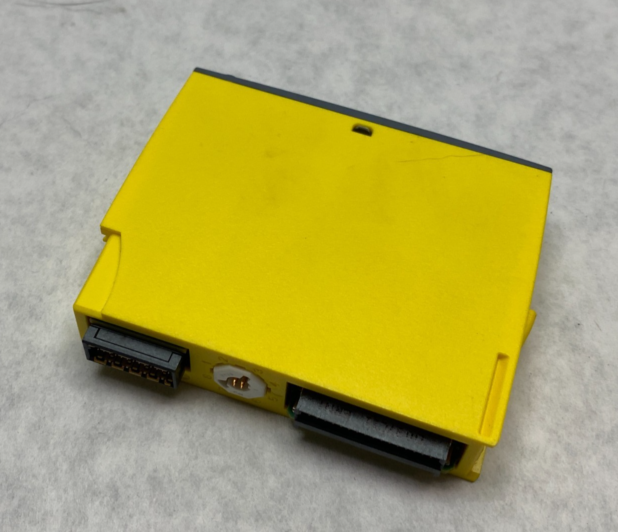 Siemens 6ES7136-6DB00-0CA0 SIMATIC ET200SP Digital Output Module 4x24VDC/2A - Maverick Industrial Sales