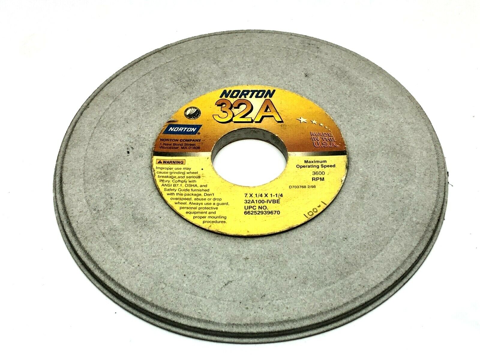 Norton 32A100-IVBE Grinding Wheels 1-1/4" Bore 3600 RPM LOT OF 5 - Maverick Industrial Sales