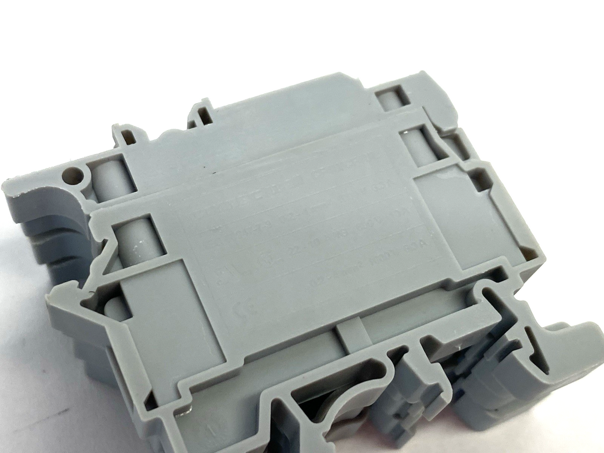 | Altech CF4U Fuseblock, Terminal Block, DIN Rail, LOT OF 4 - New – Open box - Maverick Industrial Sales