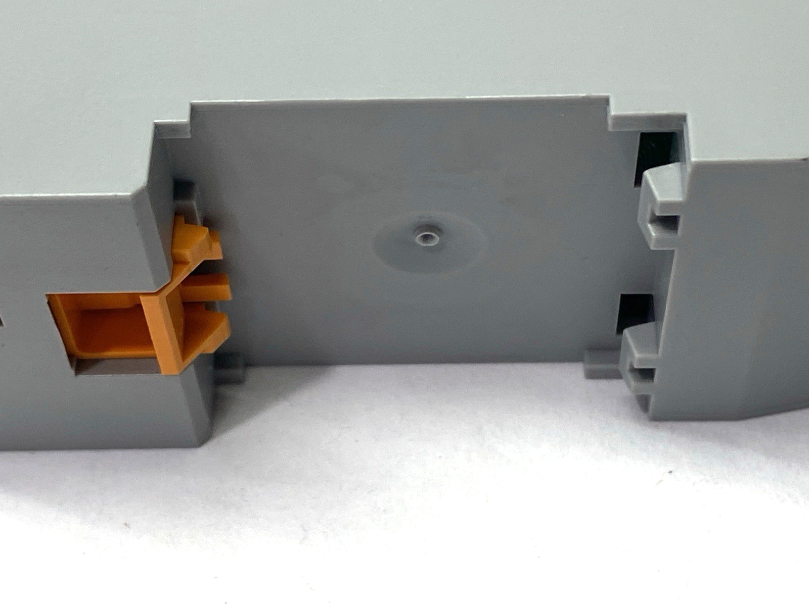 Phoenix Contact CBMC E4 24DC/1-4A S-R Electronic Circuit Breaker 24VDC 1065727 - Maverick Industrial Sales