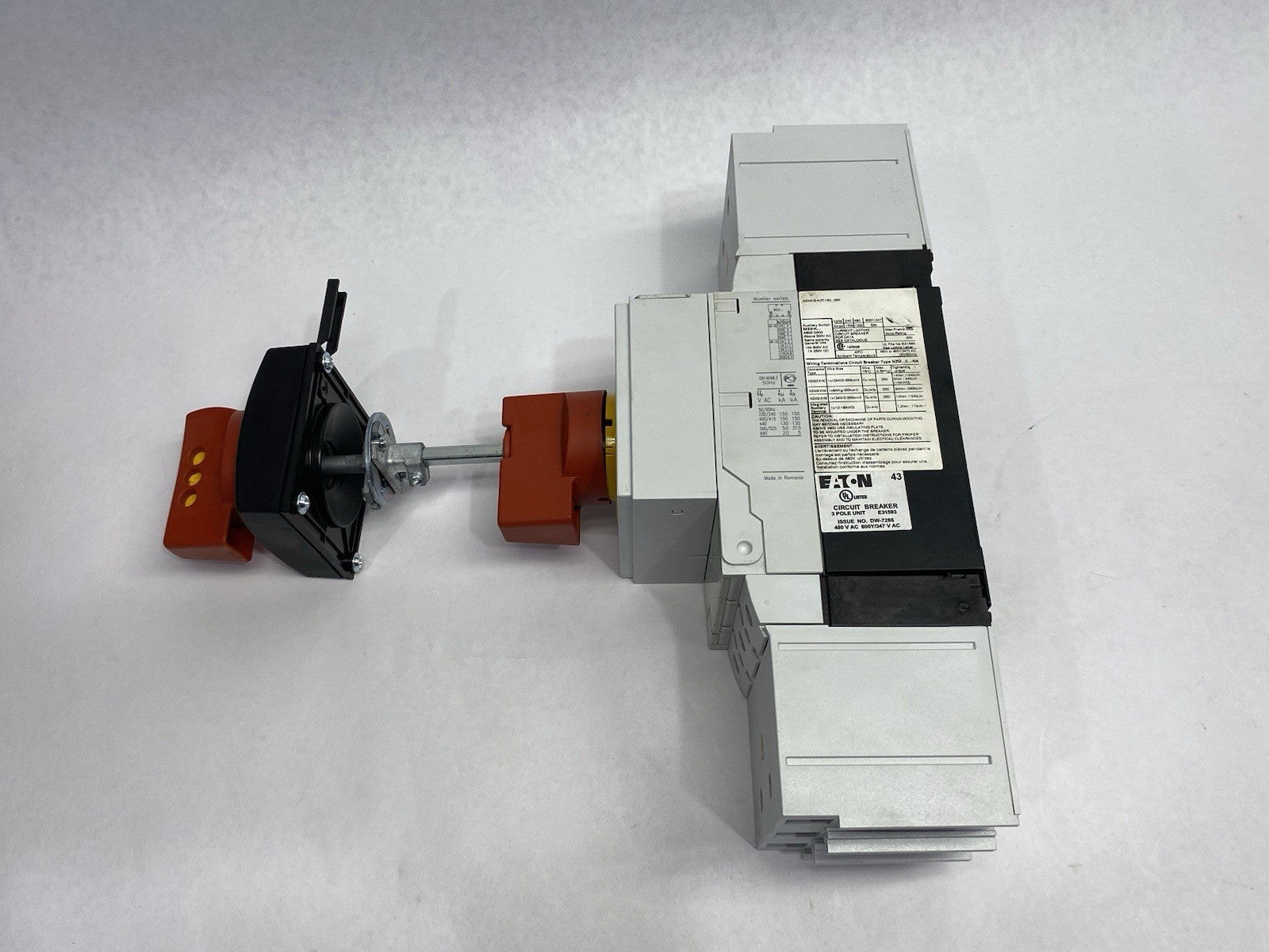 NZMH2-A160-NA | Eaton Molded Case Circuit Breaker w/ NZM2-XDV Switch Accessory - Used - Maverick Industrial Sales