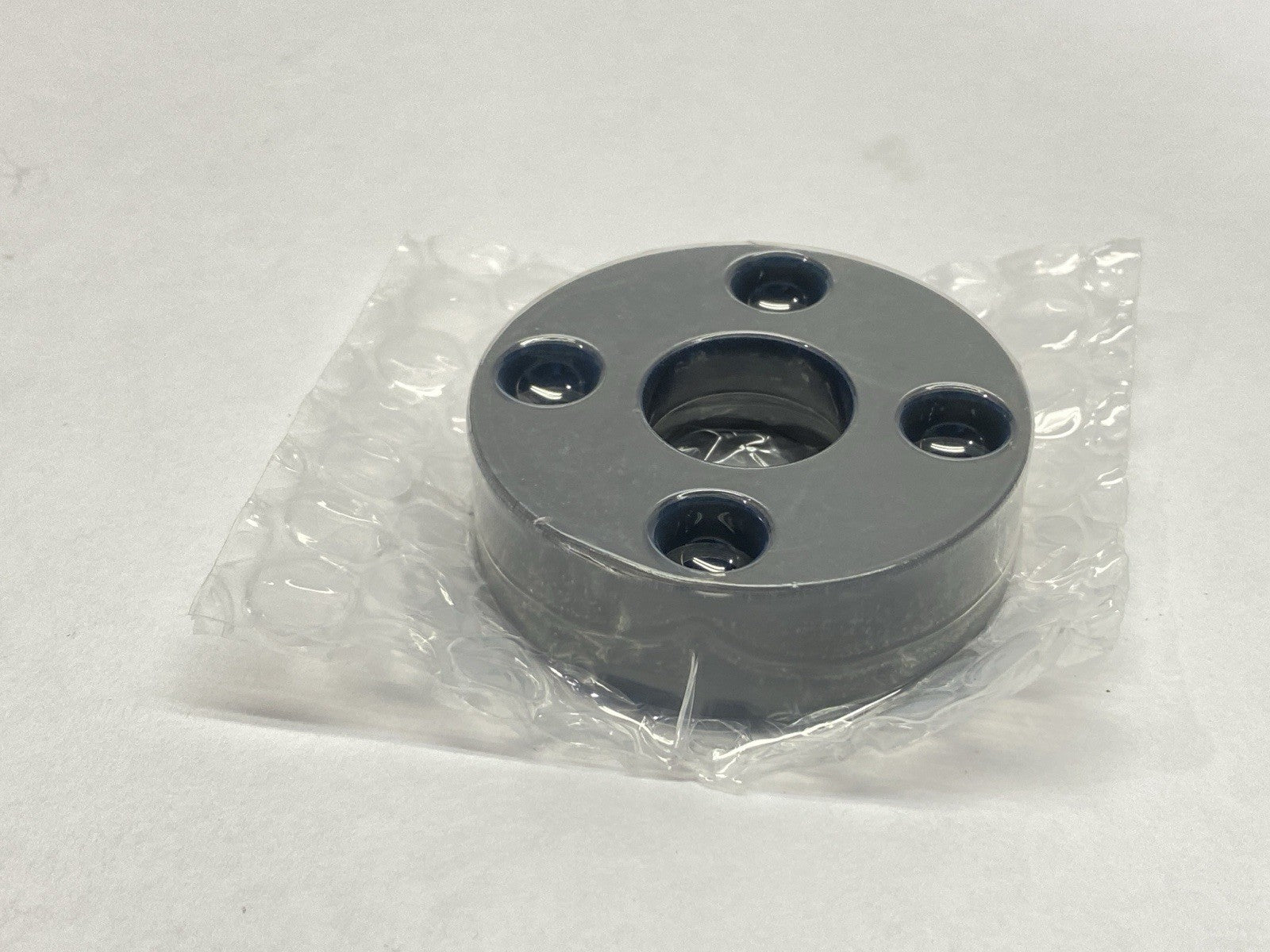 FJA-H10 | Misumi Floating Joint Mounting Flange - New – Open box - Maverick Industrial Sales