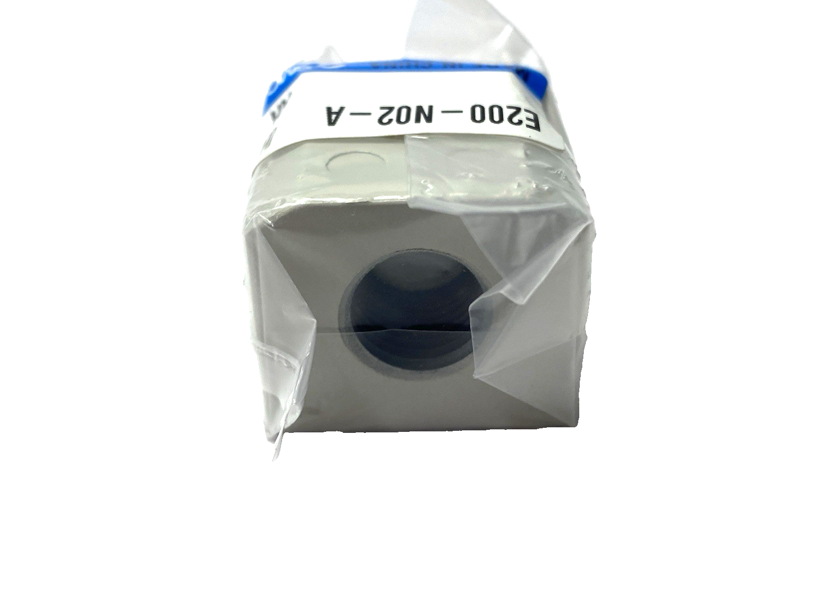 E200-N02-A | SMC Pneumatic Adapter 1/4" Ports LOT OF 2 - New - Maverick Industrial Sales