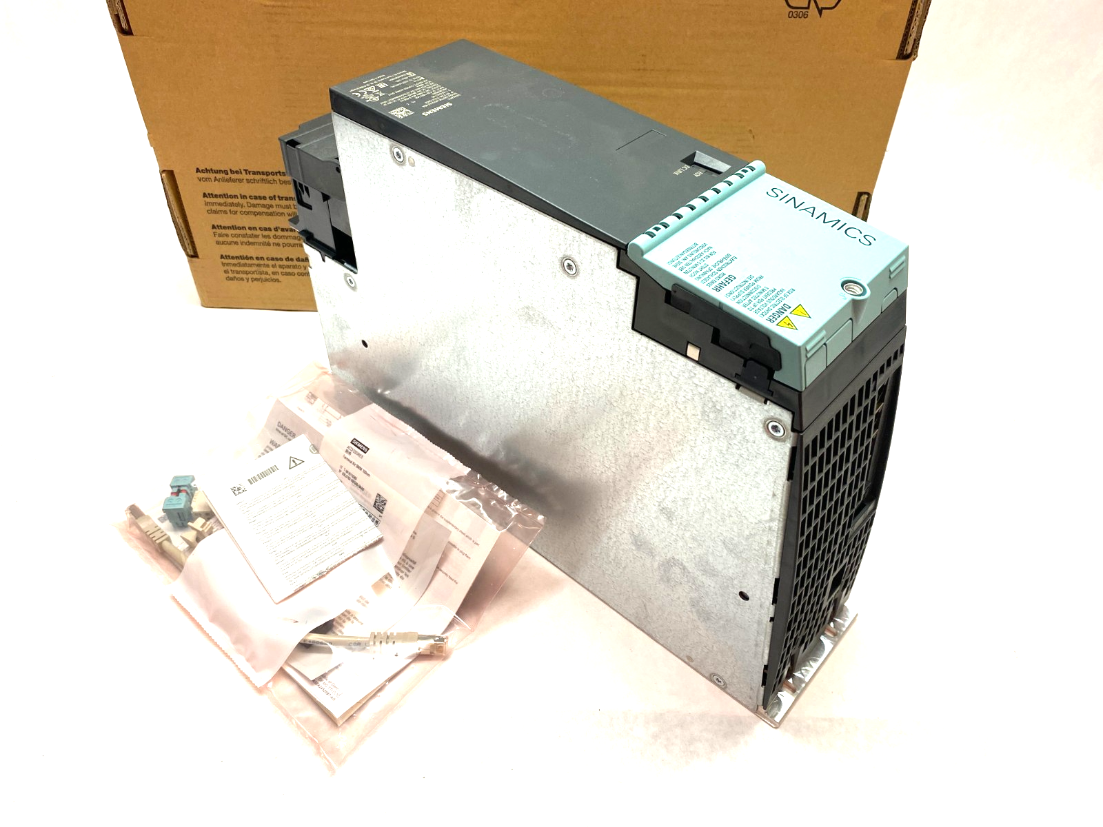 Siemens 6SL3120-1TE24-5AC0 SINAMICS Single Motor Frequency Converter 45A - Maverick Industrial Sales