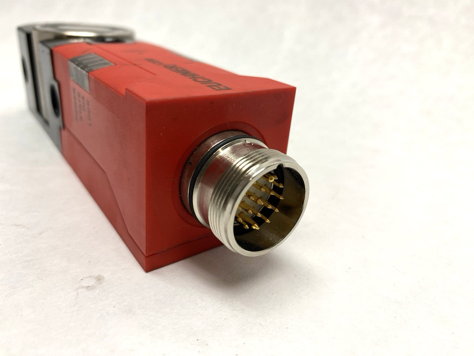 Euchner CEM-I2-AR-M-C40-SH-113739 Safety Switch - Maverick Industrial Sales