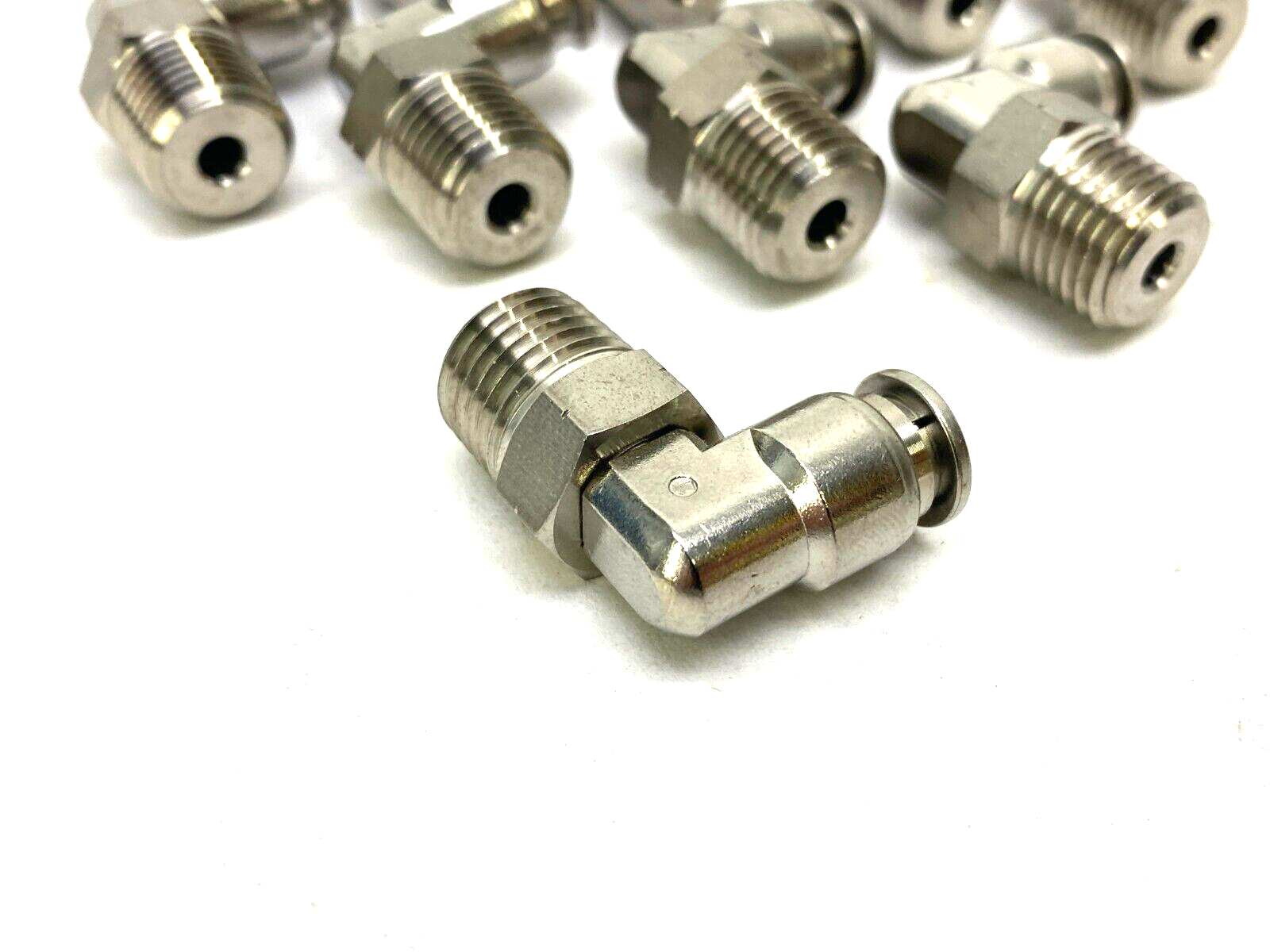 Stainless Steel Swivel Snap-Connect Elbow Fitting 1/4" OD to 1/4" NPT LOT OF 9 - Maverick Industrial Sales