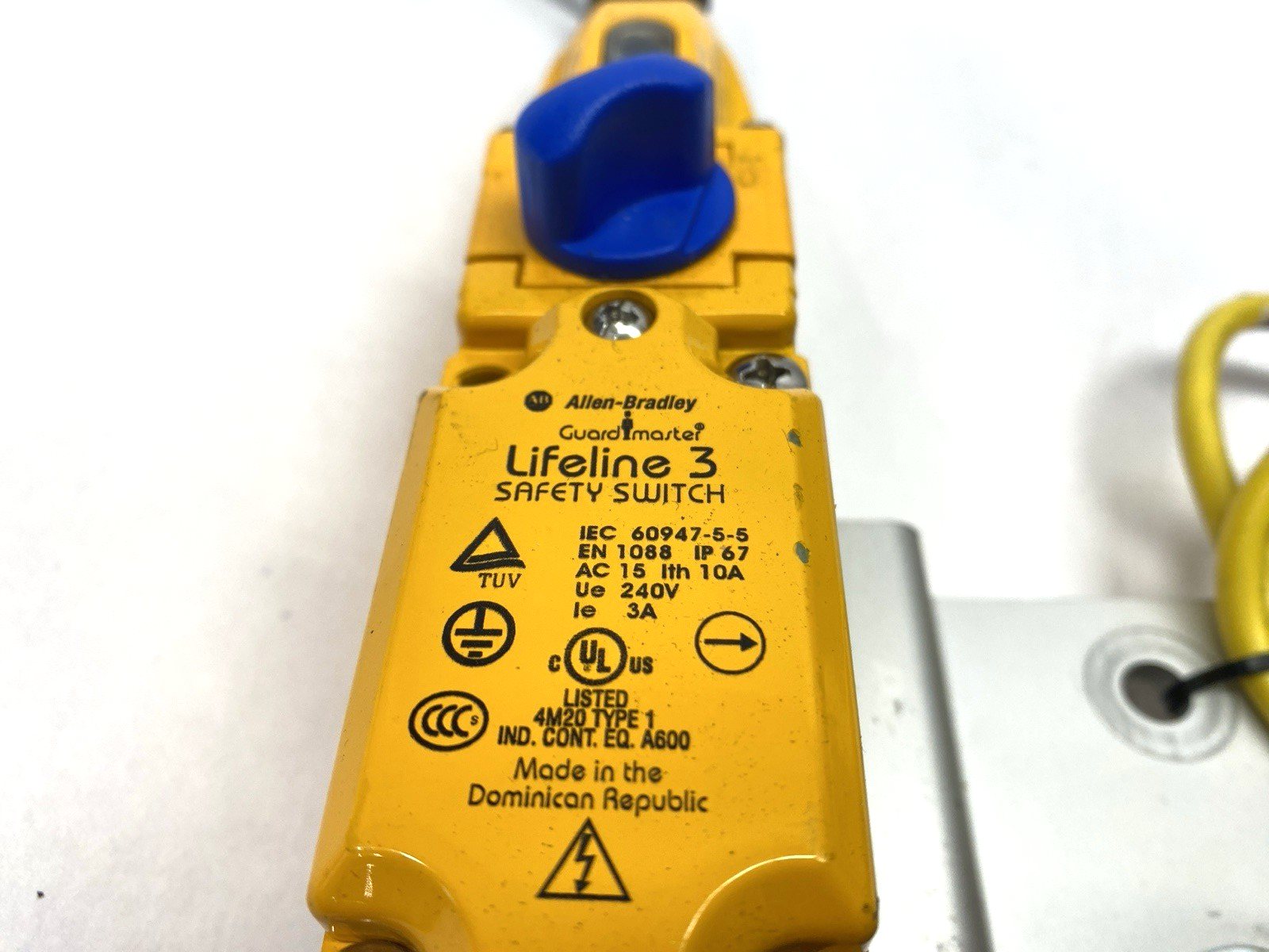 Allen Bradley 440E-D13114 Lifeline Safety Switch w/ 889D-E5AC-30 M12 5-Pin Cable - Maverick Industrial Sales