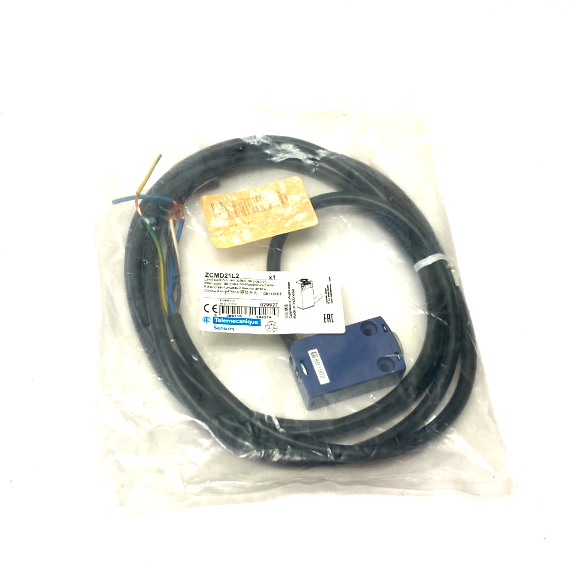 Telemecanique ZCMD21L2 Snap-Action Limit Switch 1-NO, 1-NC Contacts - Maverick Industrial Sales