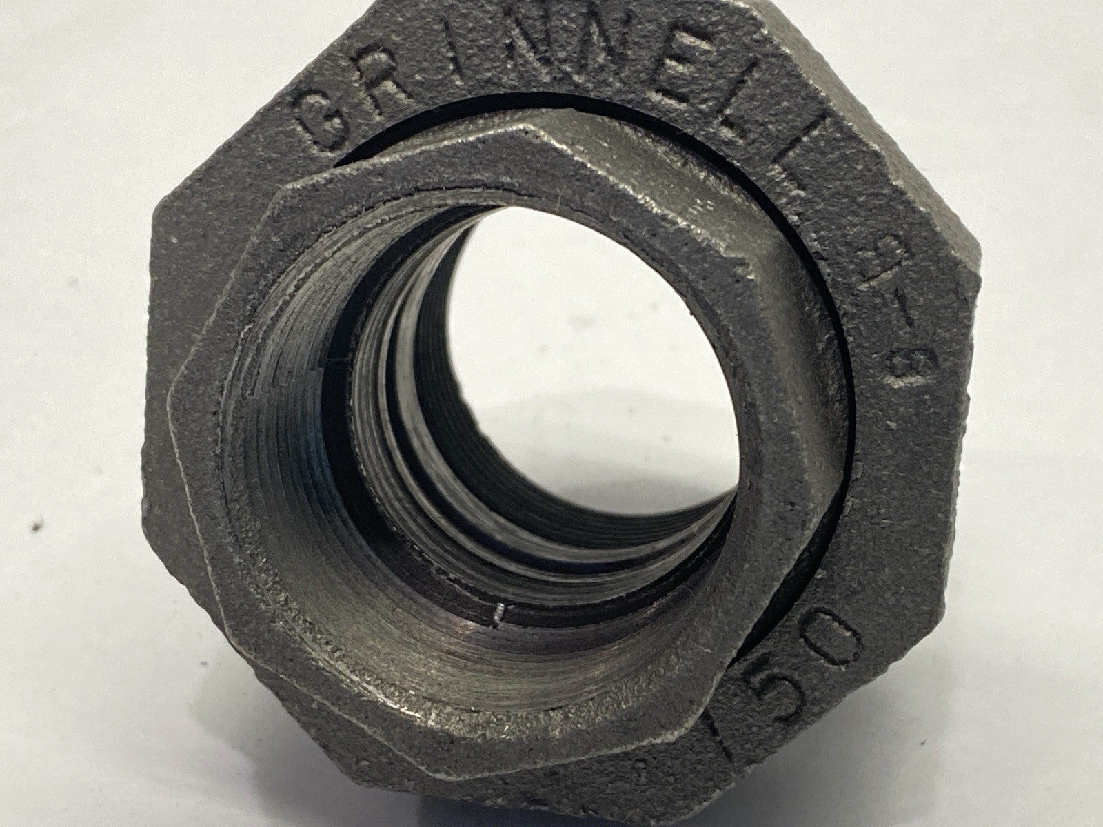 Grinnell 1-1/4" Union Fitting Malleable Iron Class 150 - Maverick Industrial Sales