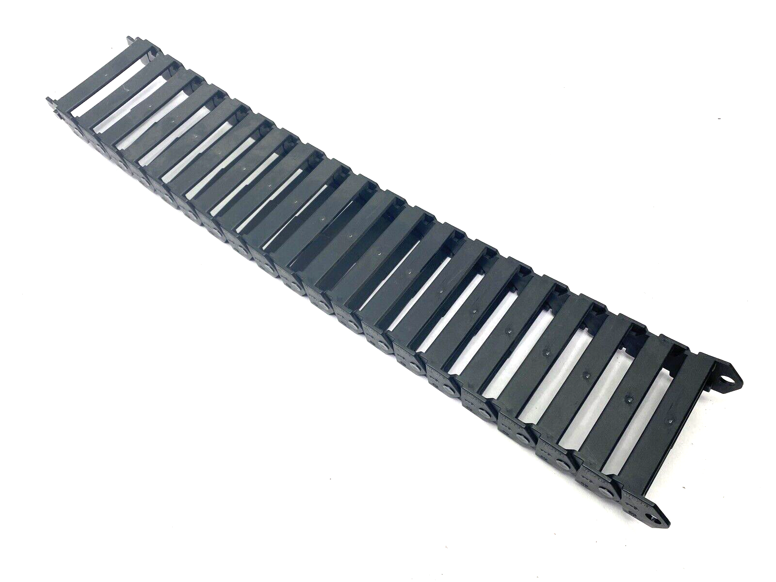 Igus E16.7.060 E-Chain Assembly 20-Links 2' Overall Length - Maverick Industrial Sales