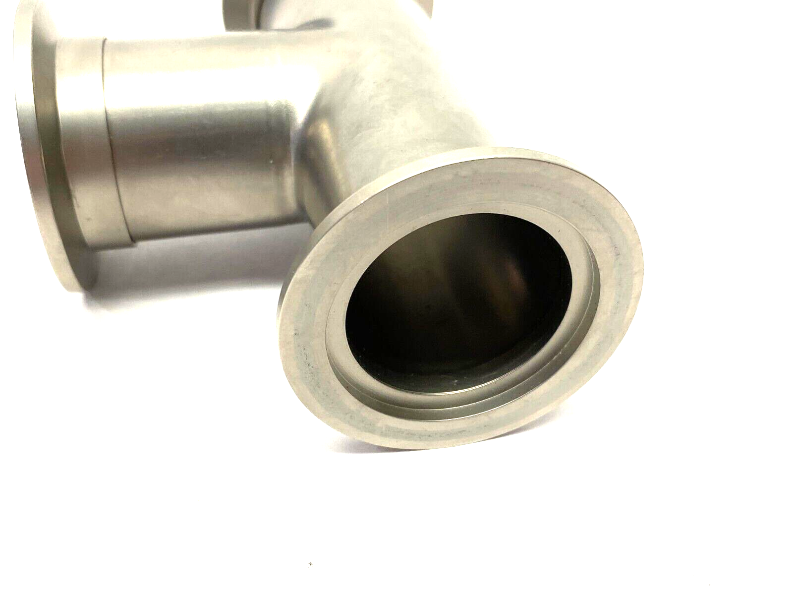 Agilent KT01500246 Stainless Steel Tee Fitting 2.46" Clearance NW40 - Maverick Industrial Sales