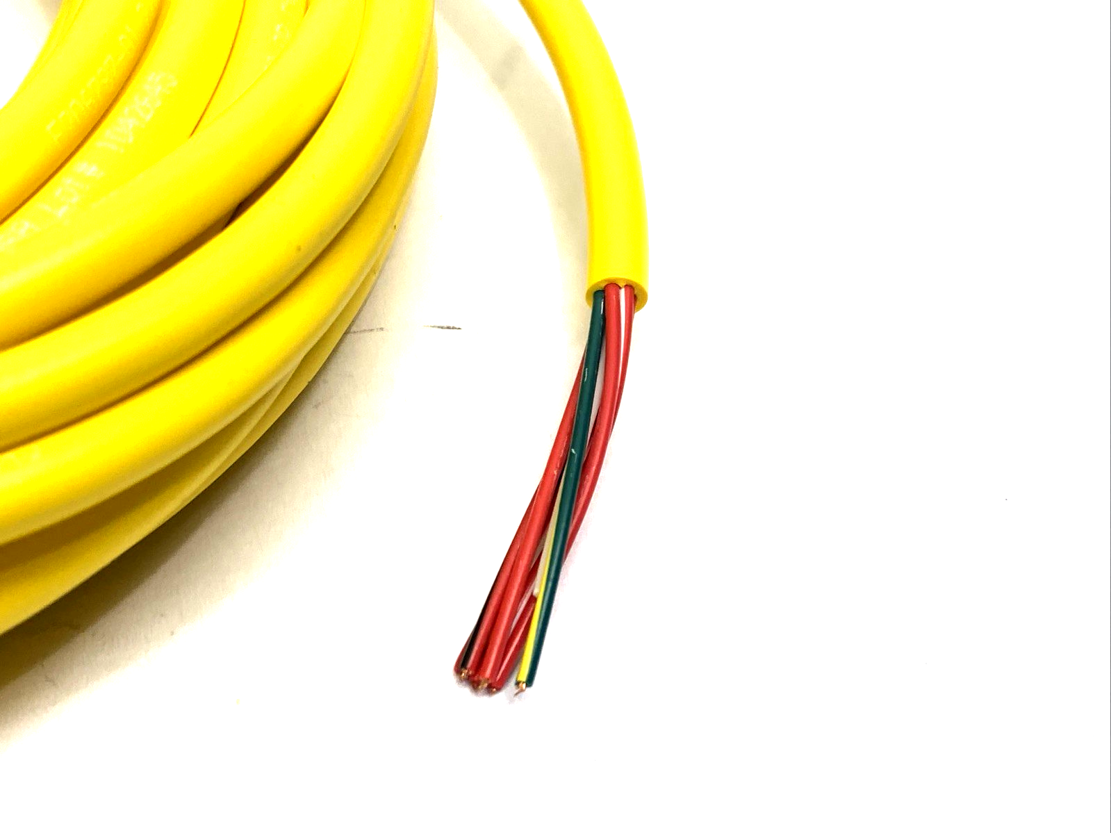 | Mencom MAC-6FP-10M Cordset, Female 1/2" 6-Pin To Wire 10m - New – Open box - Maverick Industrial Sales