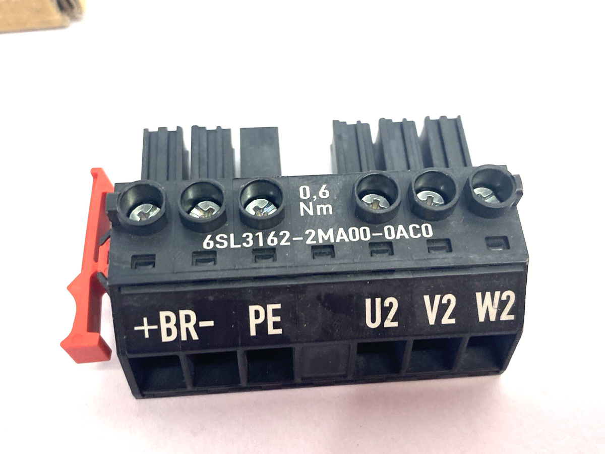 | Siemens 6SL3162-2MA00-0AC0 SINAMICS S120 Power Connector for Cable, C-/D-TYPE - New – Open box - Maverick Industrial Sales