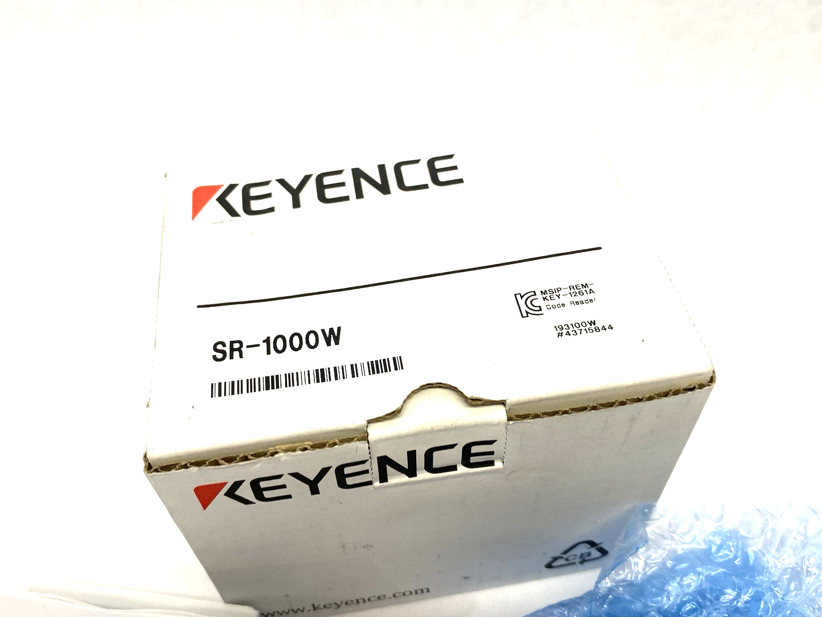 Keyence SR-1000W Automatic Focus 1D/2D Code Reader, Wide-Field Type, 1280 × 1024 - Maverick Industrial Sales