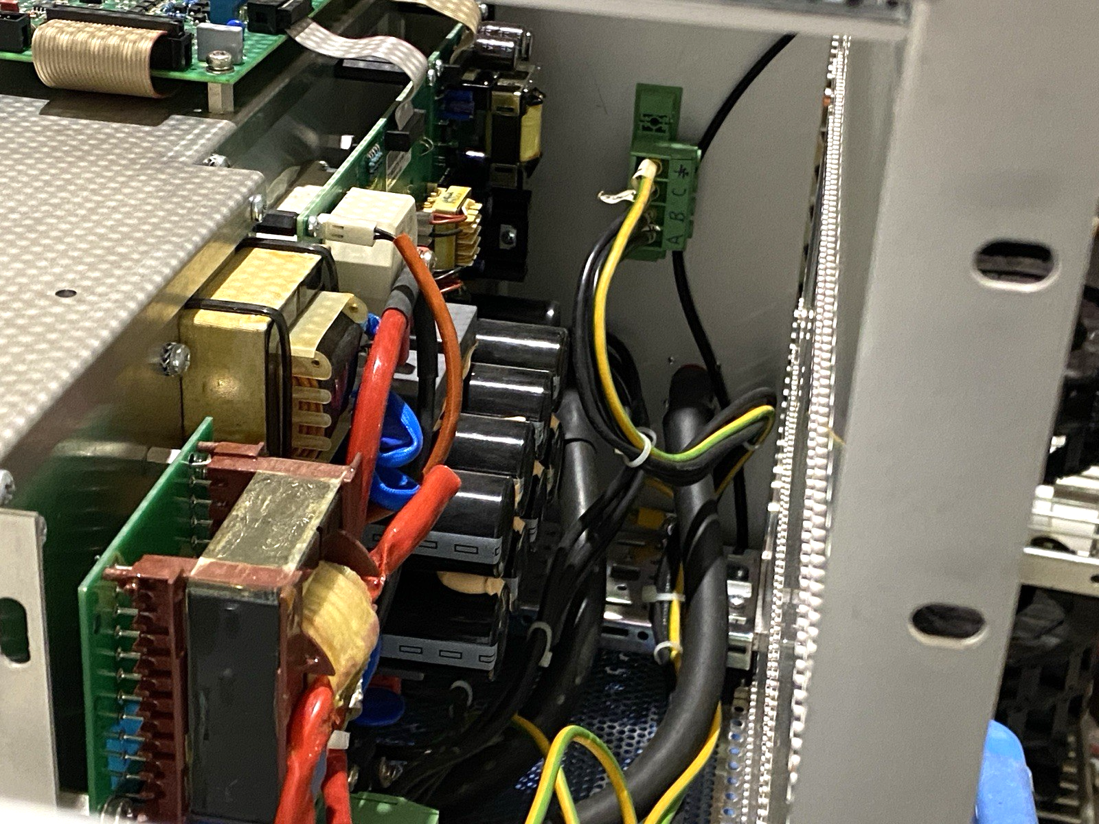 Oelmaier IPQ 200i Power Converter 400VAC - Maverick Industrial Sales