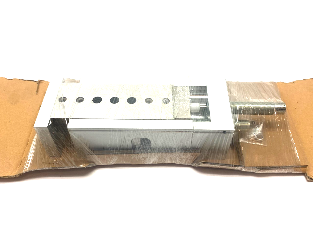 Festo DGSL-25-50-Y3A Mini Slide 32mm Bore 50mm Stroke 544050 - Maverick Industrial Sales