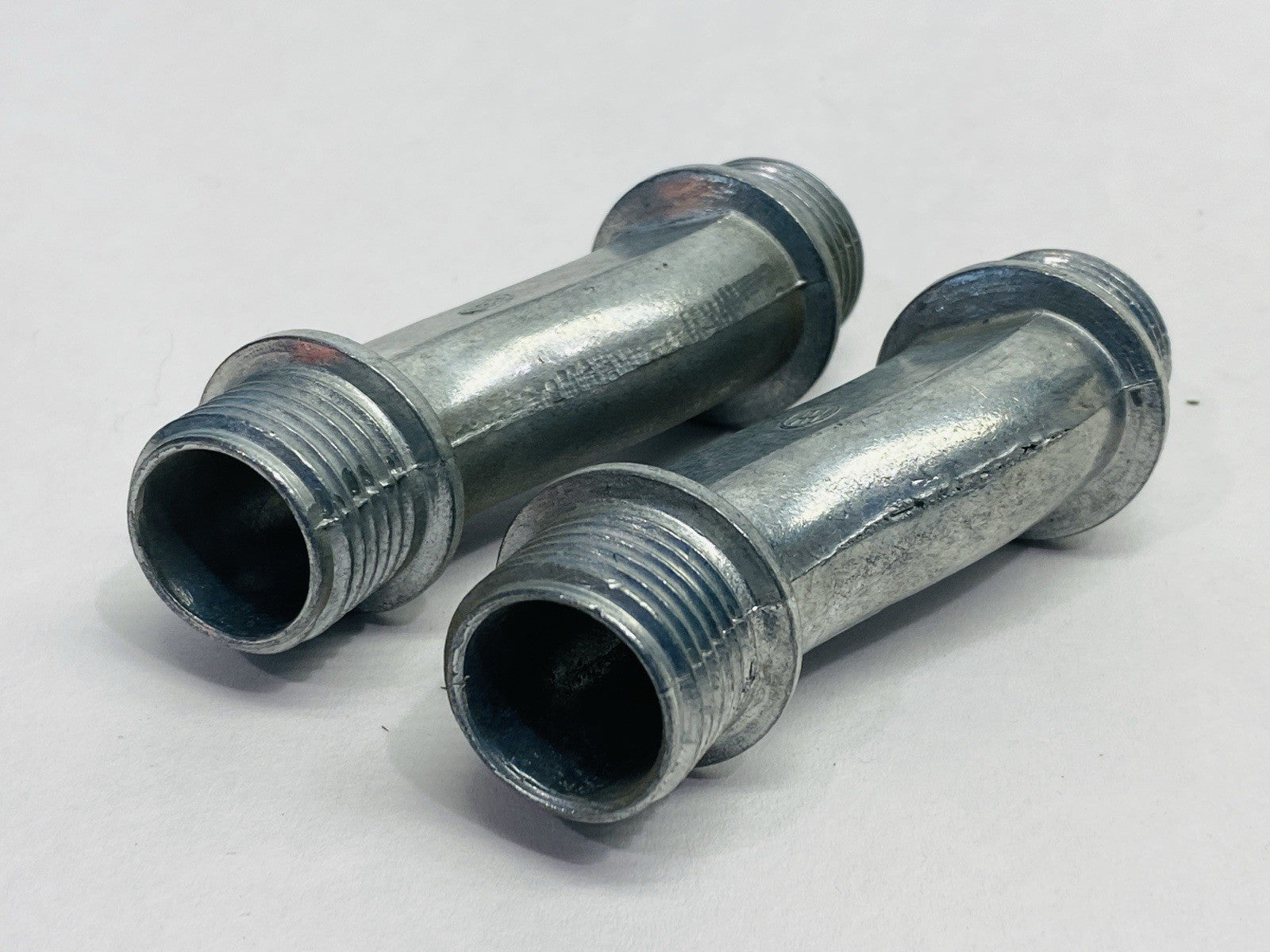 1/2" Offset Conduit Connector 2-1/2" Length LOT OF 2 - Maverick Industrial Sales