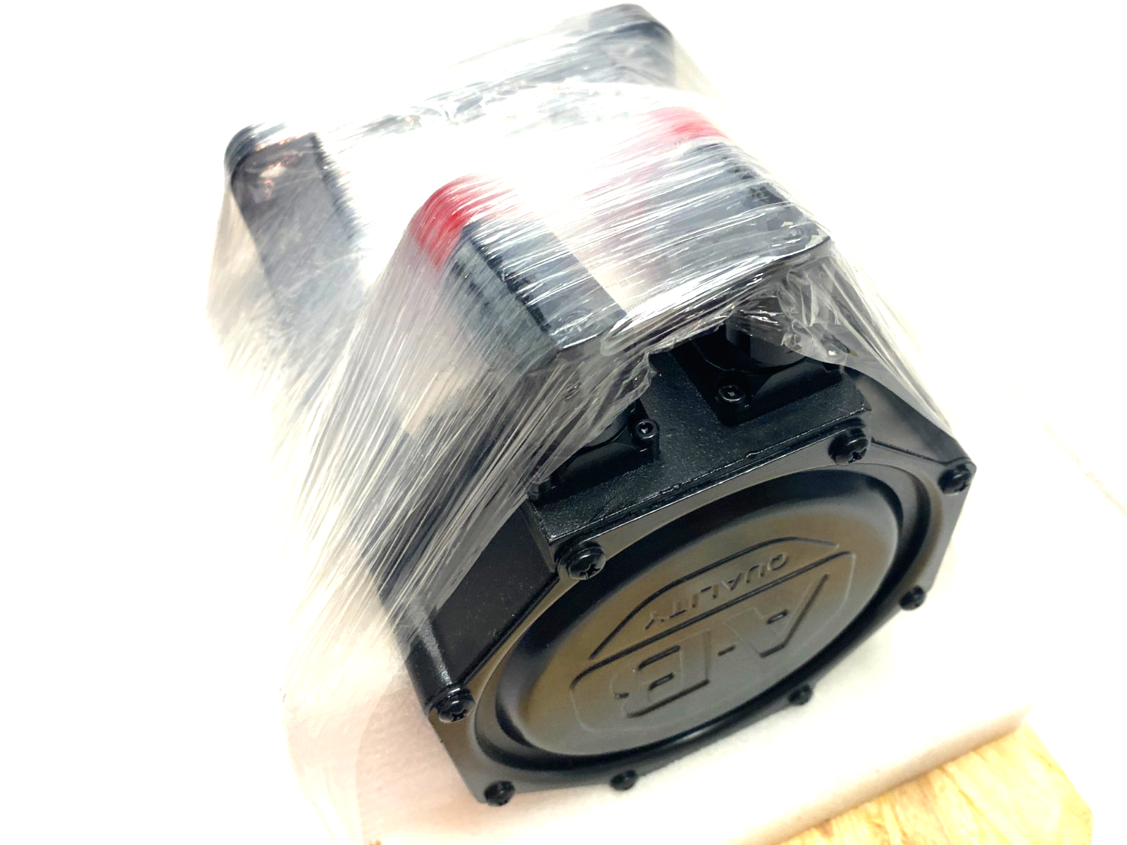 Allen Bradley MPL-B520K-MJ72AA Ser. A Servo Motor - Maverick Industrial Sales