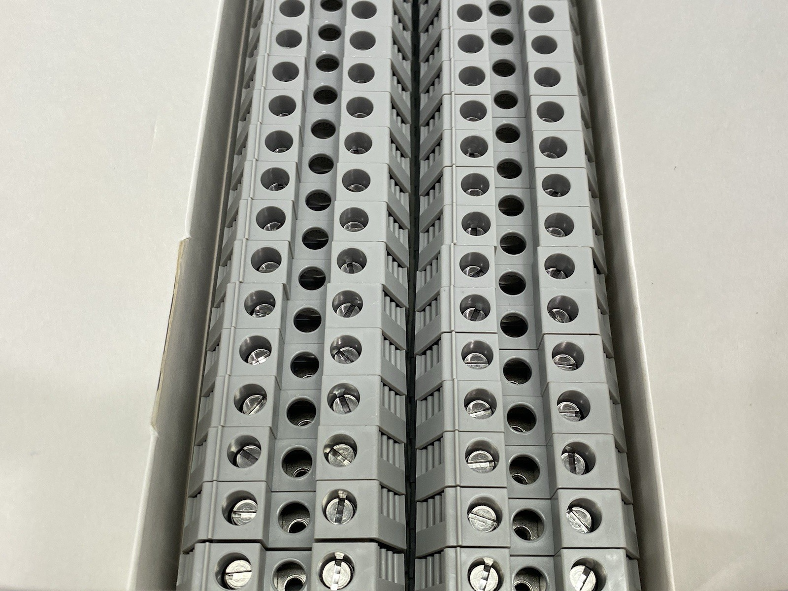 1492-W16S | Allen Bradley Ser. A Terminal Blocks, Space-Saver, Gray, PKG OF 50 - New – Open box - Maverick Industrial Sales